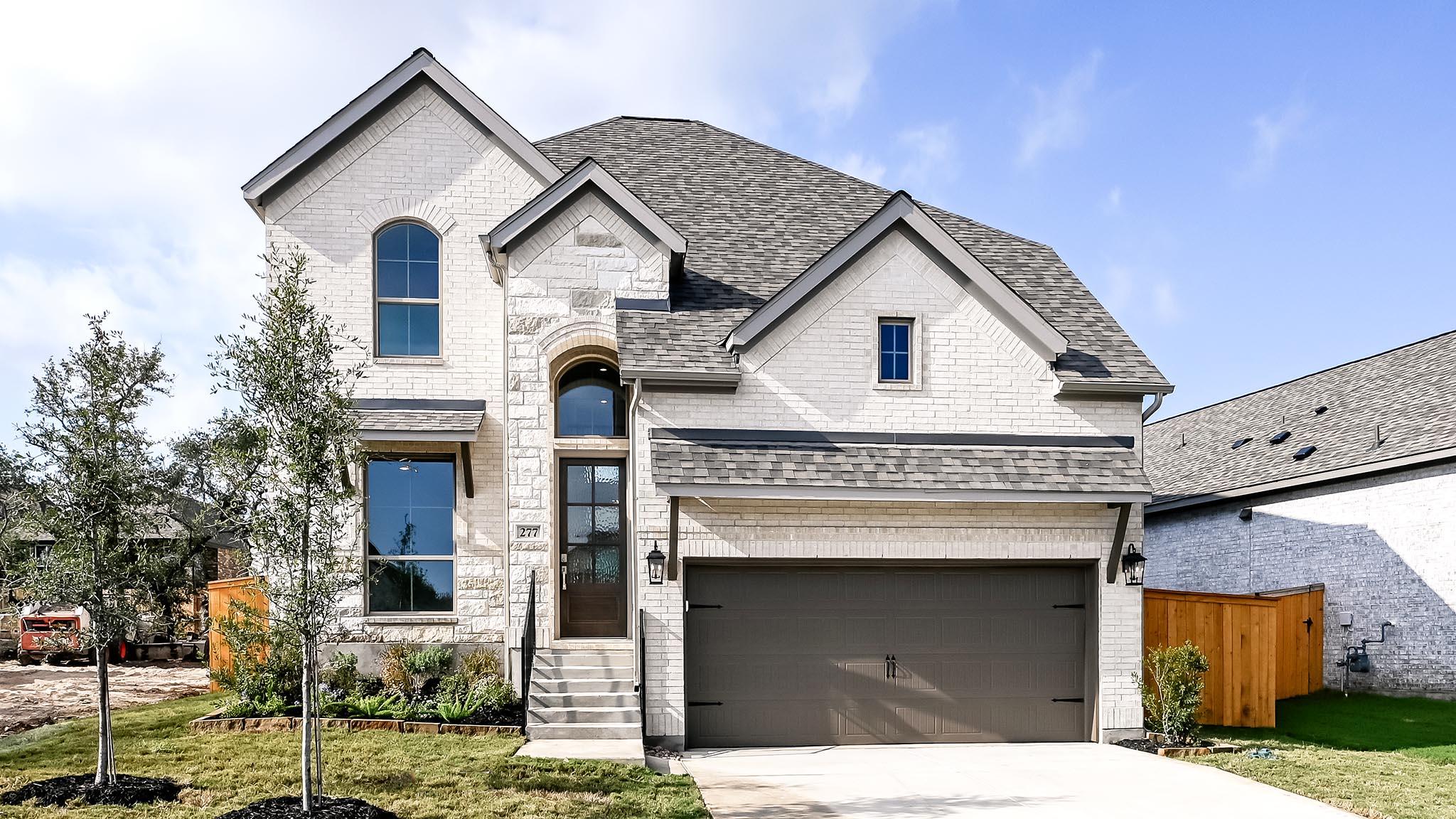 277 Basket Flower Loop Property Photo 1