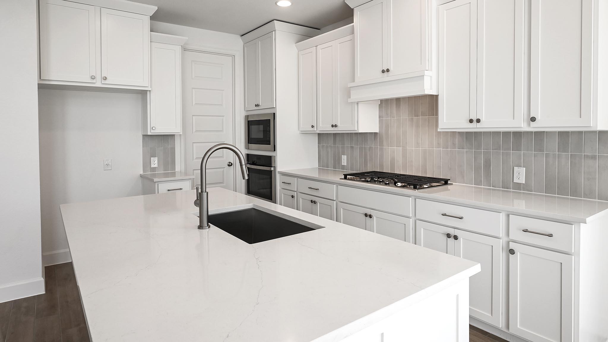 277 Basket Flower Loop Property Photo 6
