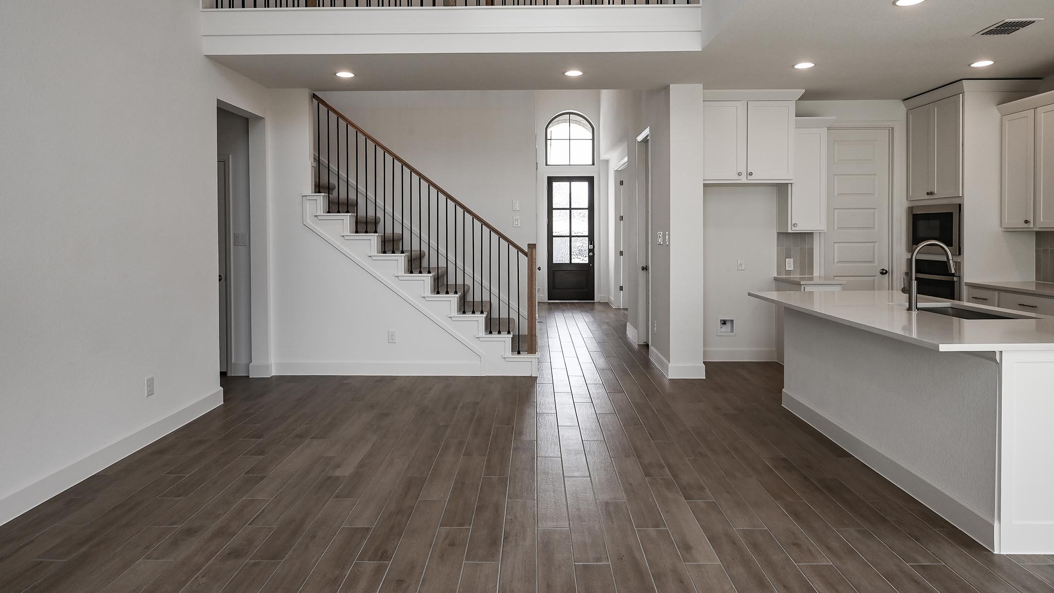 277 Basket Flower Loop Property Photo 7