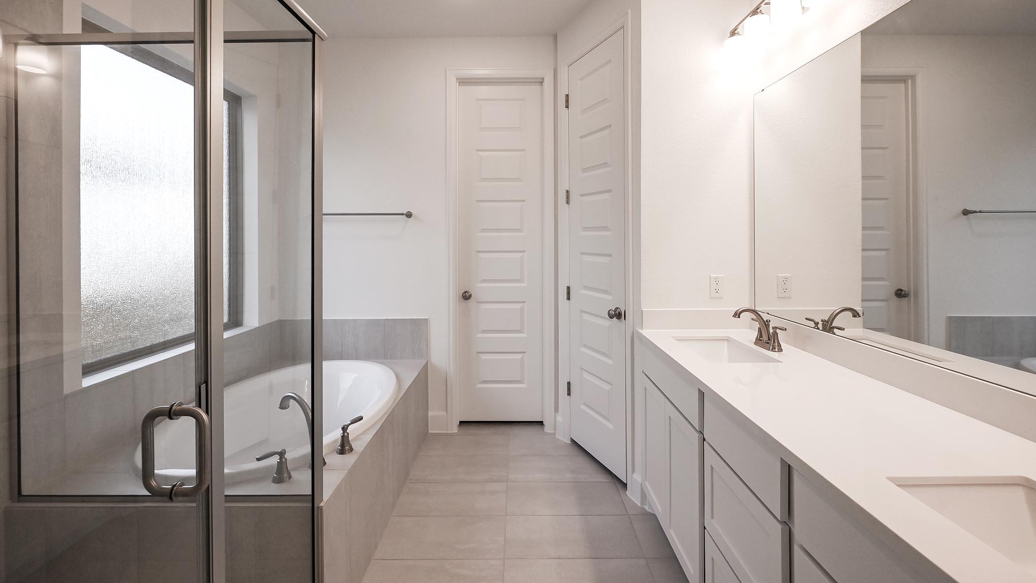 277 Basket Flower Loop Property Photo 9