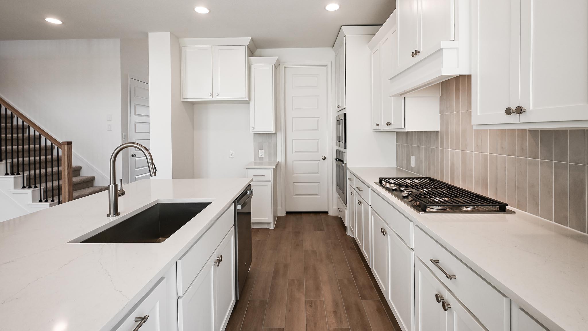 277 Basket Flower Loop Property Photo 15