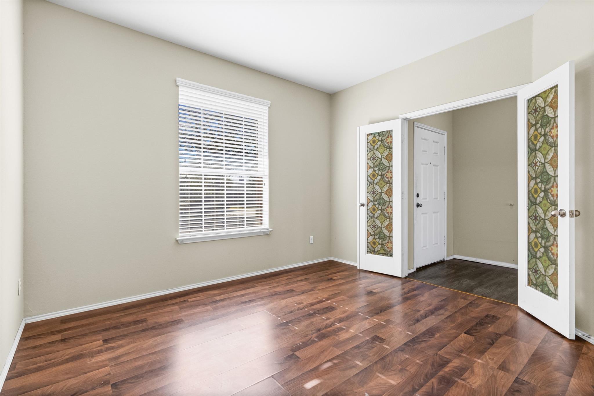 5905 Adair Dr Property Photo 3