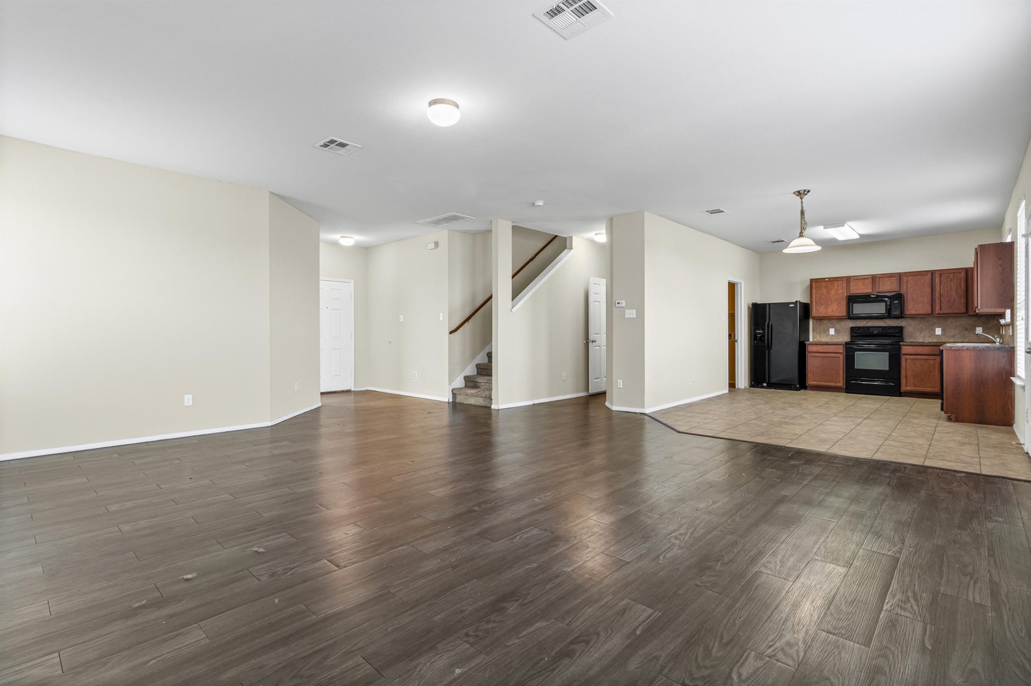 5905 Adair Dr Property Photo 5