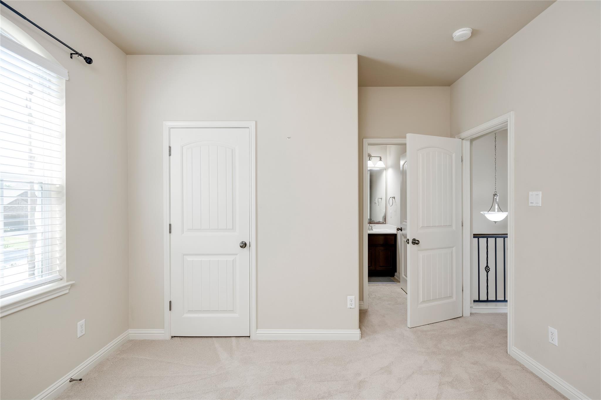 4211 Oldenburg Ln Property Photo 11