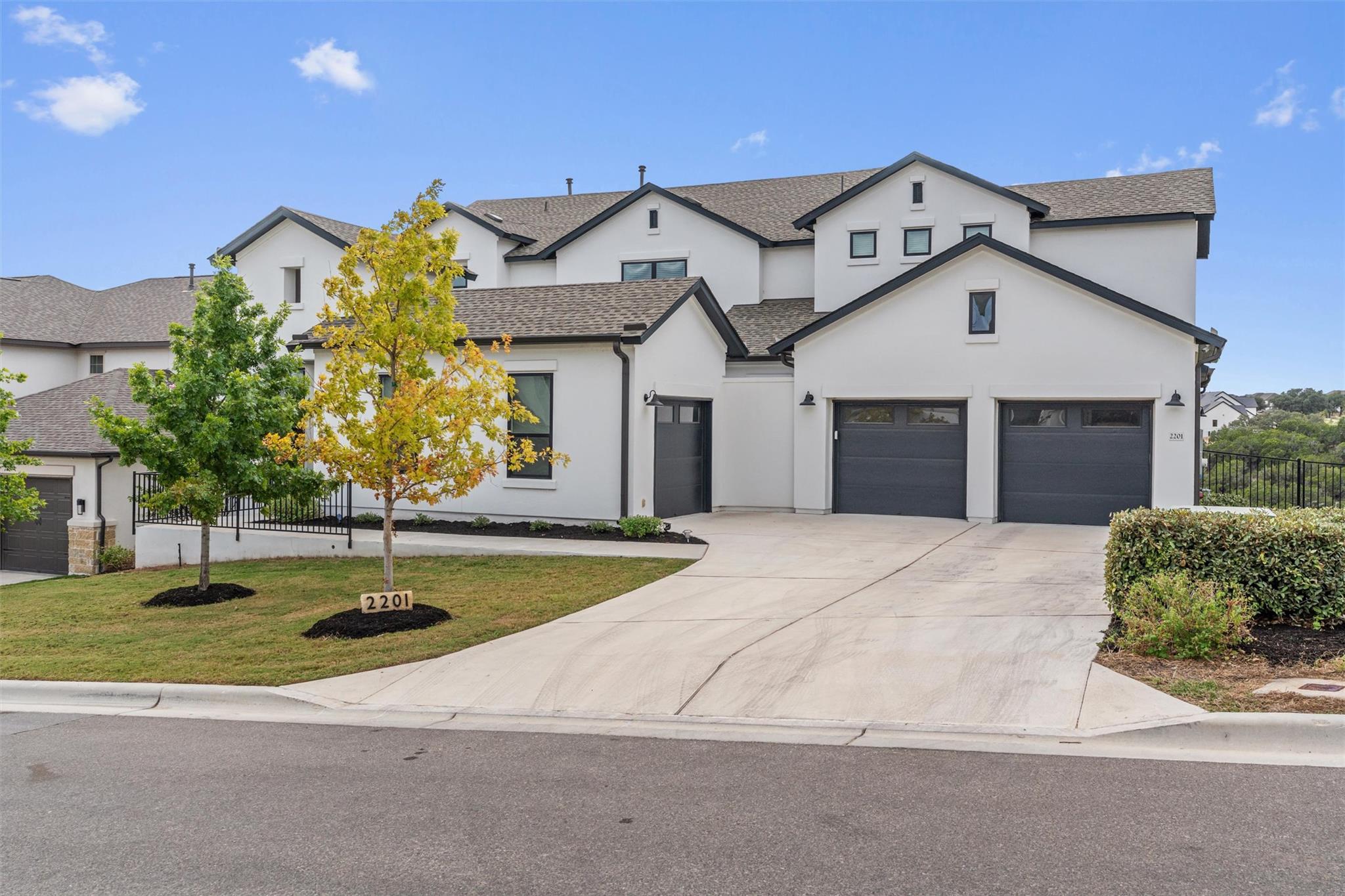 2201 Bel Paese Bnd Property Photo 4