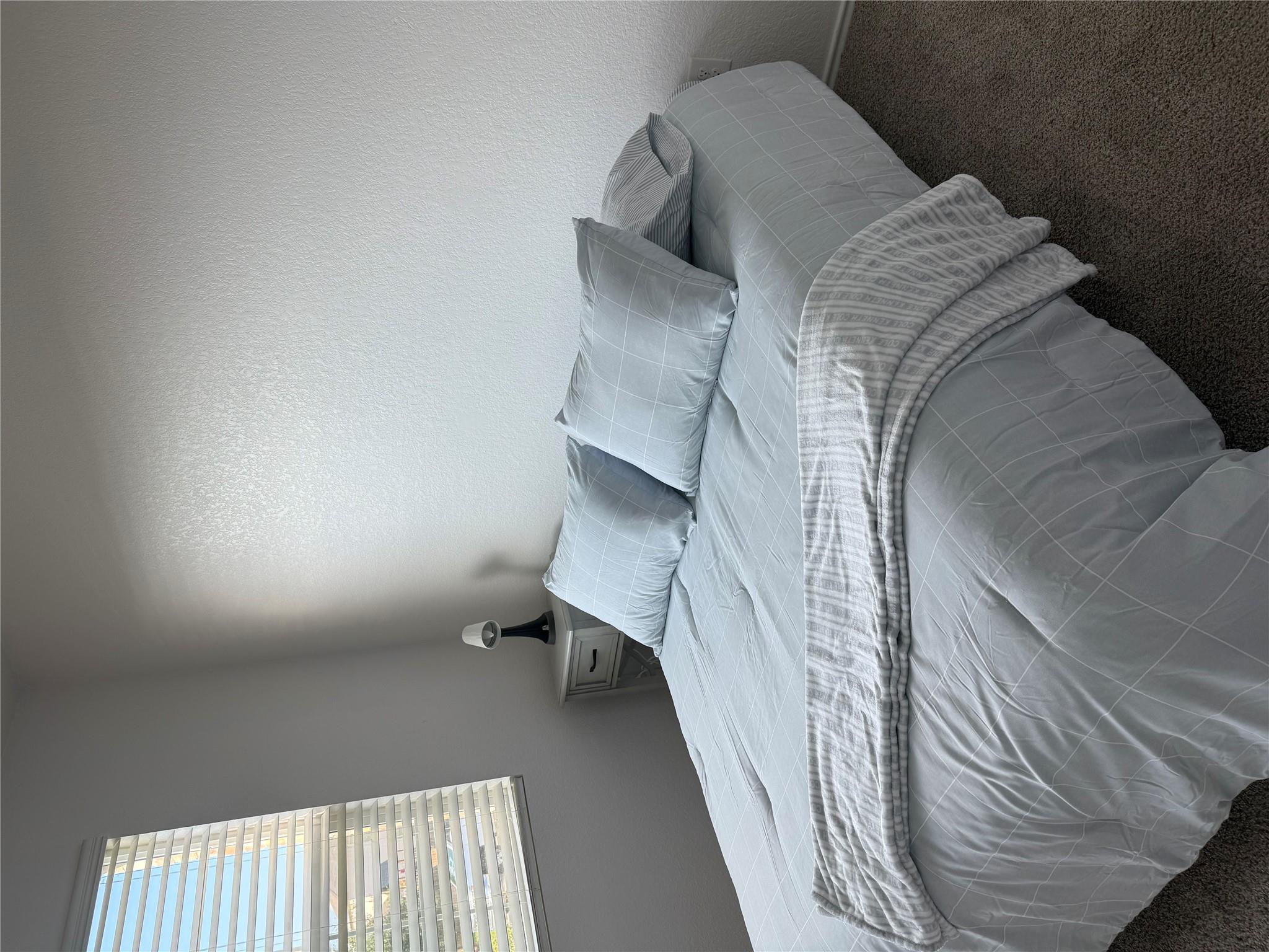14907 Retha Pass Property Photo 4