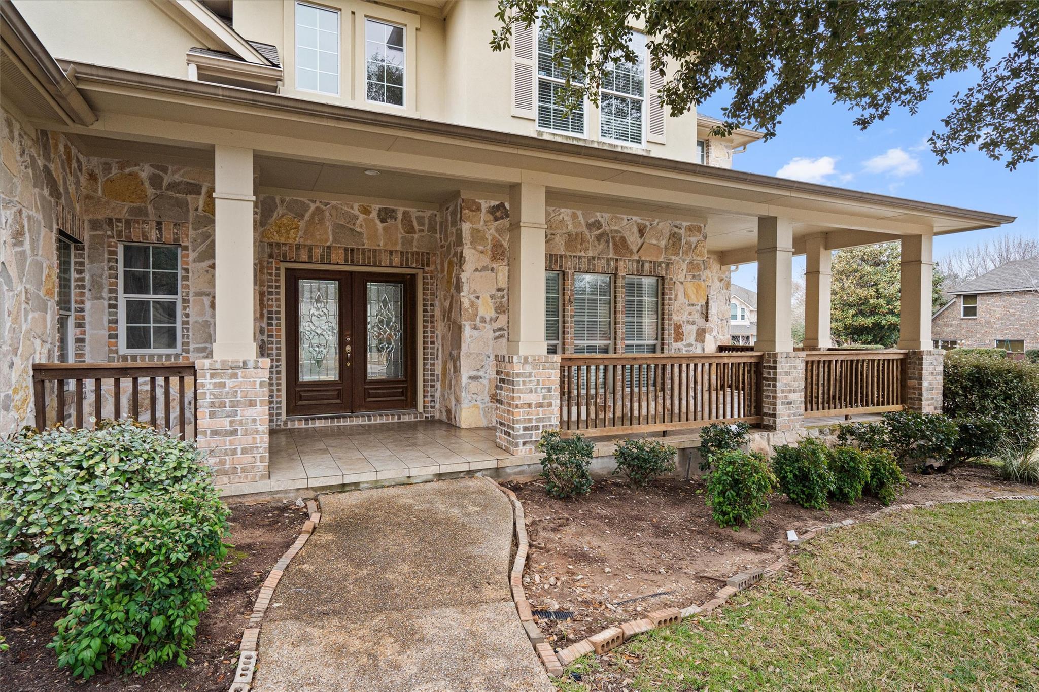 1501 Lake Forest Cv Property Photo