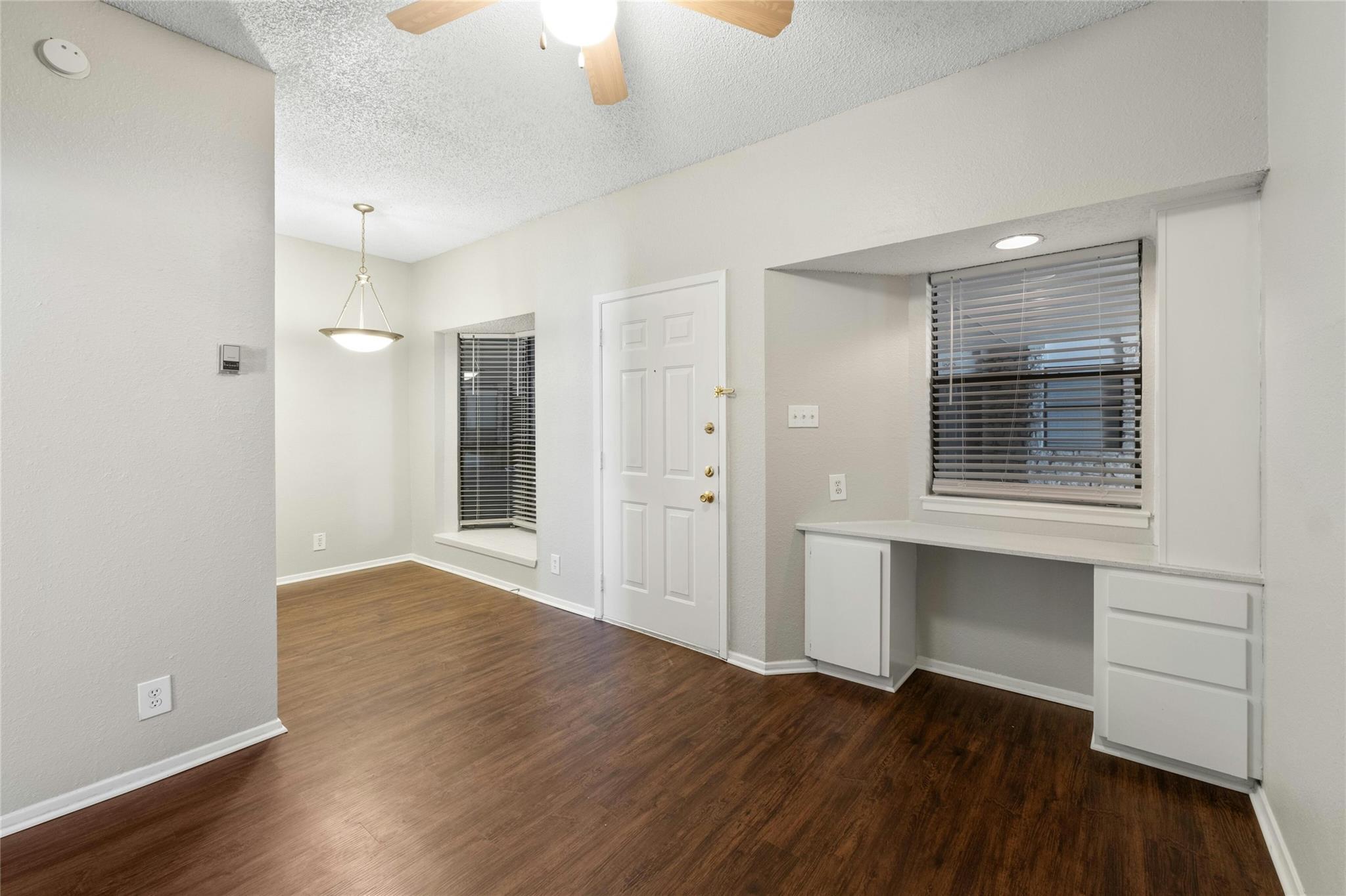 2818 Nueces St Property Photo 9