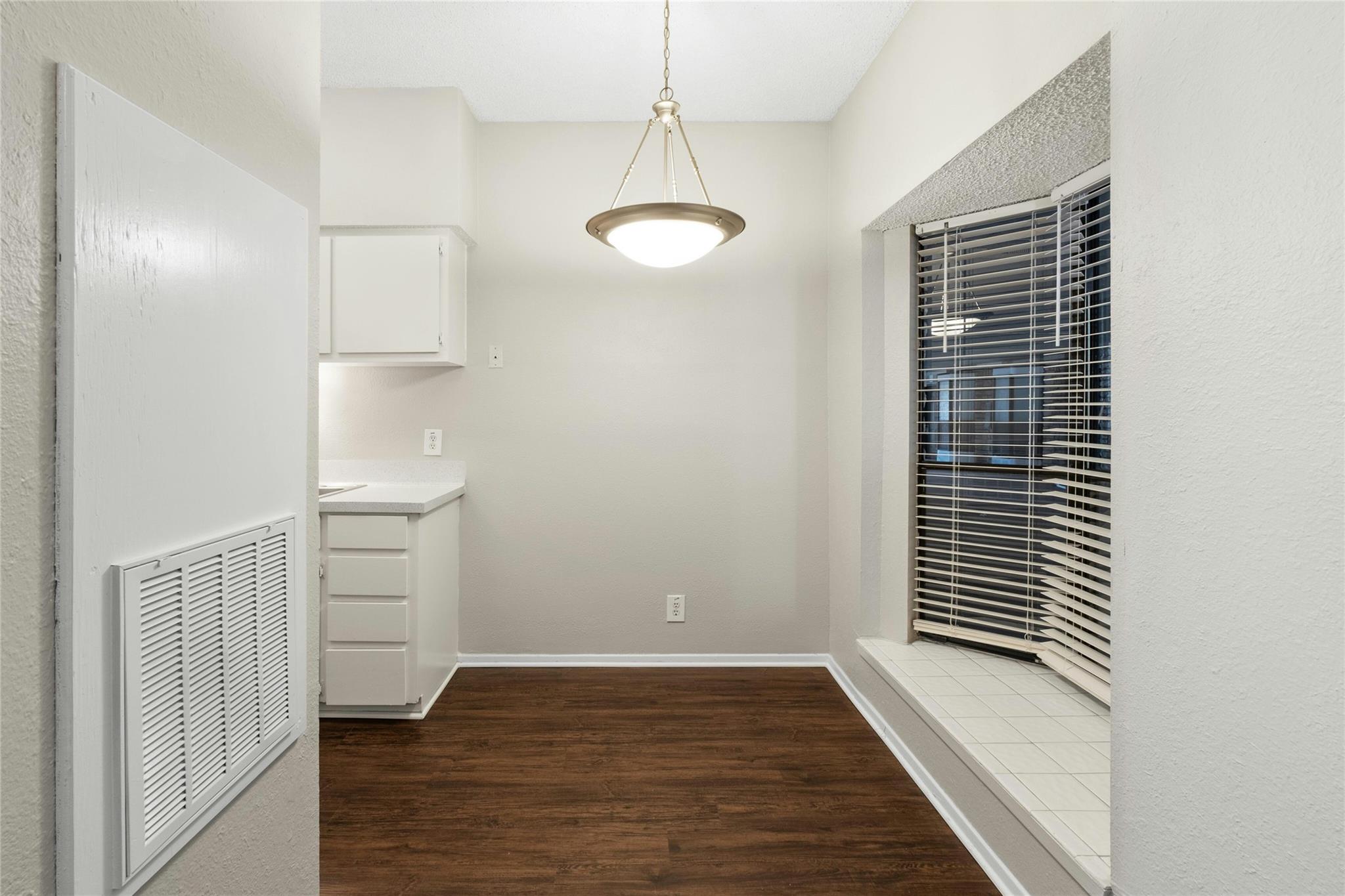 2818 Nueces St Property Photo 14