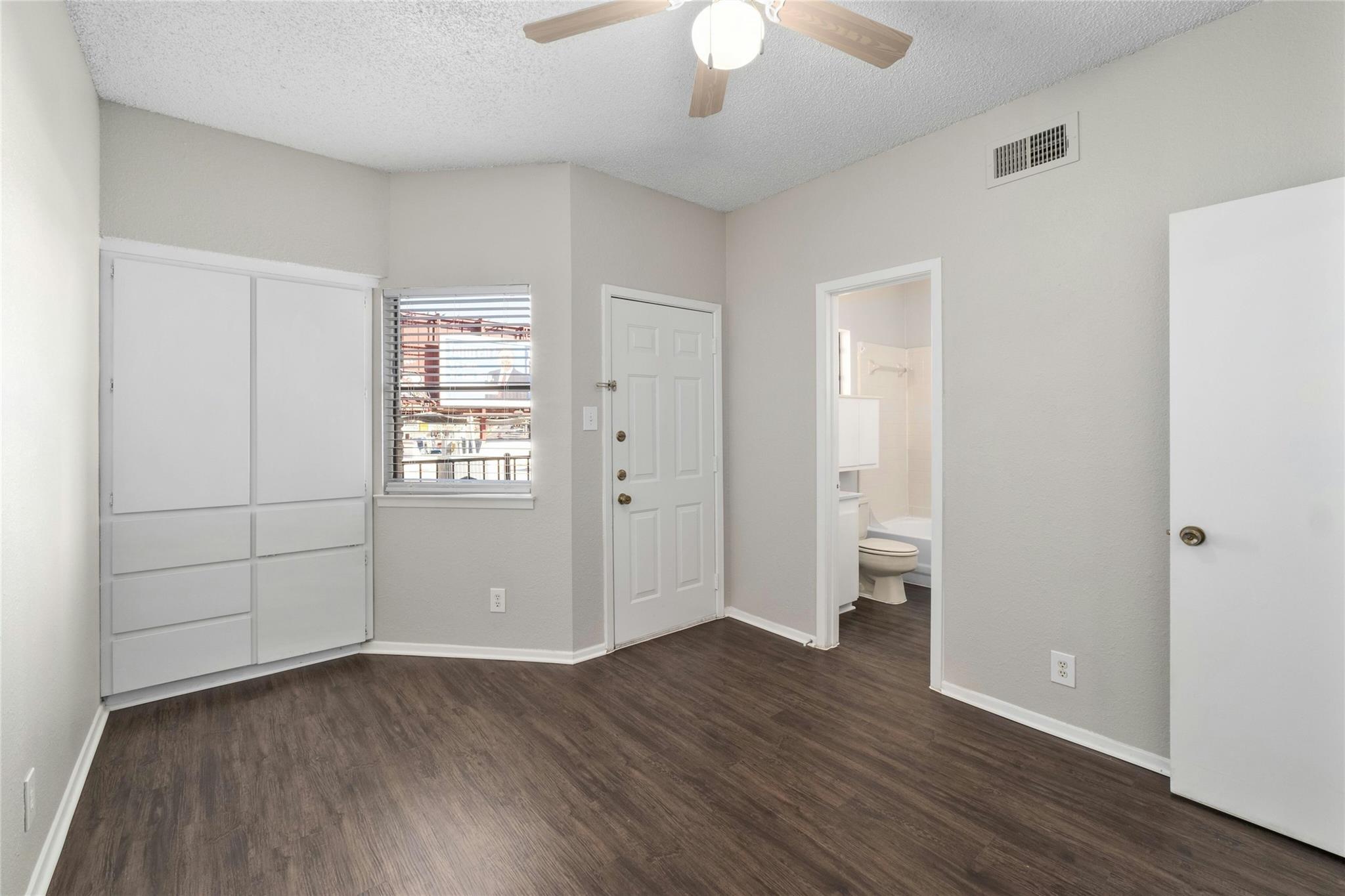 2818 Nueces St Property Photo 17