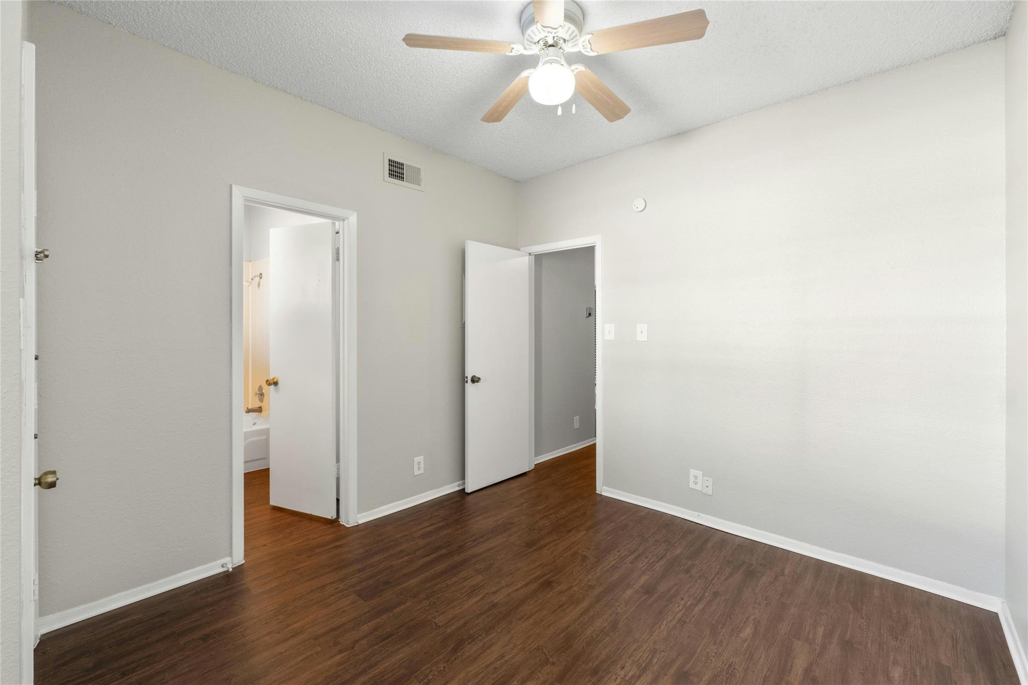 2818 Nueces St Property Photo 18