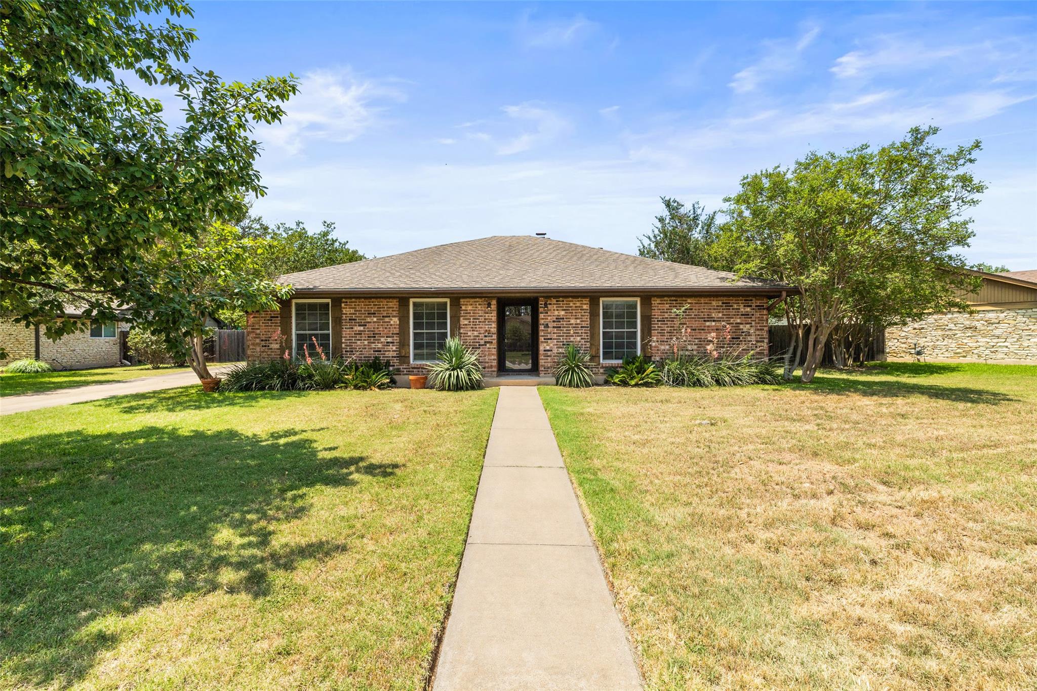 7202 Squirrel Oak Cir Property Photo 1