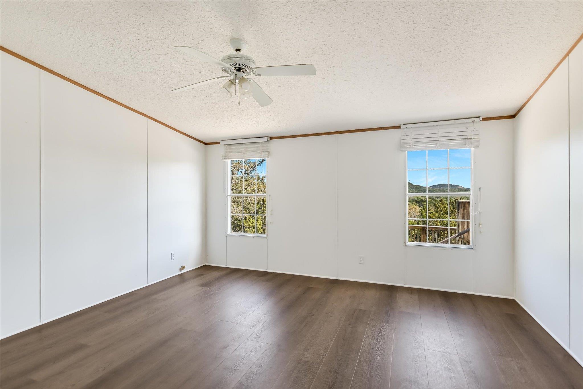 217 Rousey St Property Photo 18