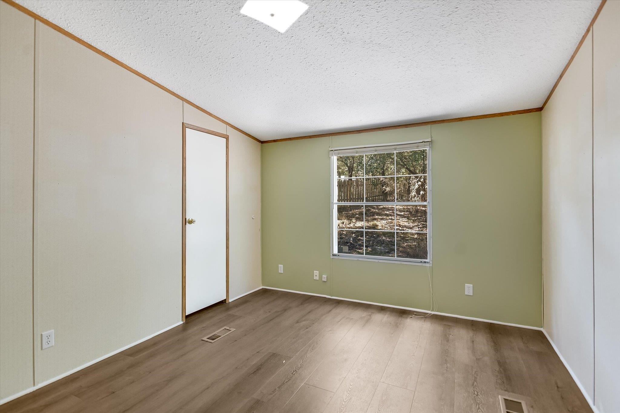 217 Rousey St Property Photo 22