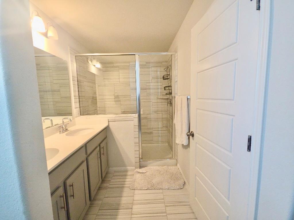 10400 Alemoor Dr Property Photo 14
