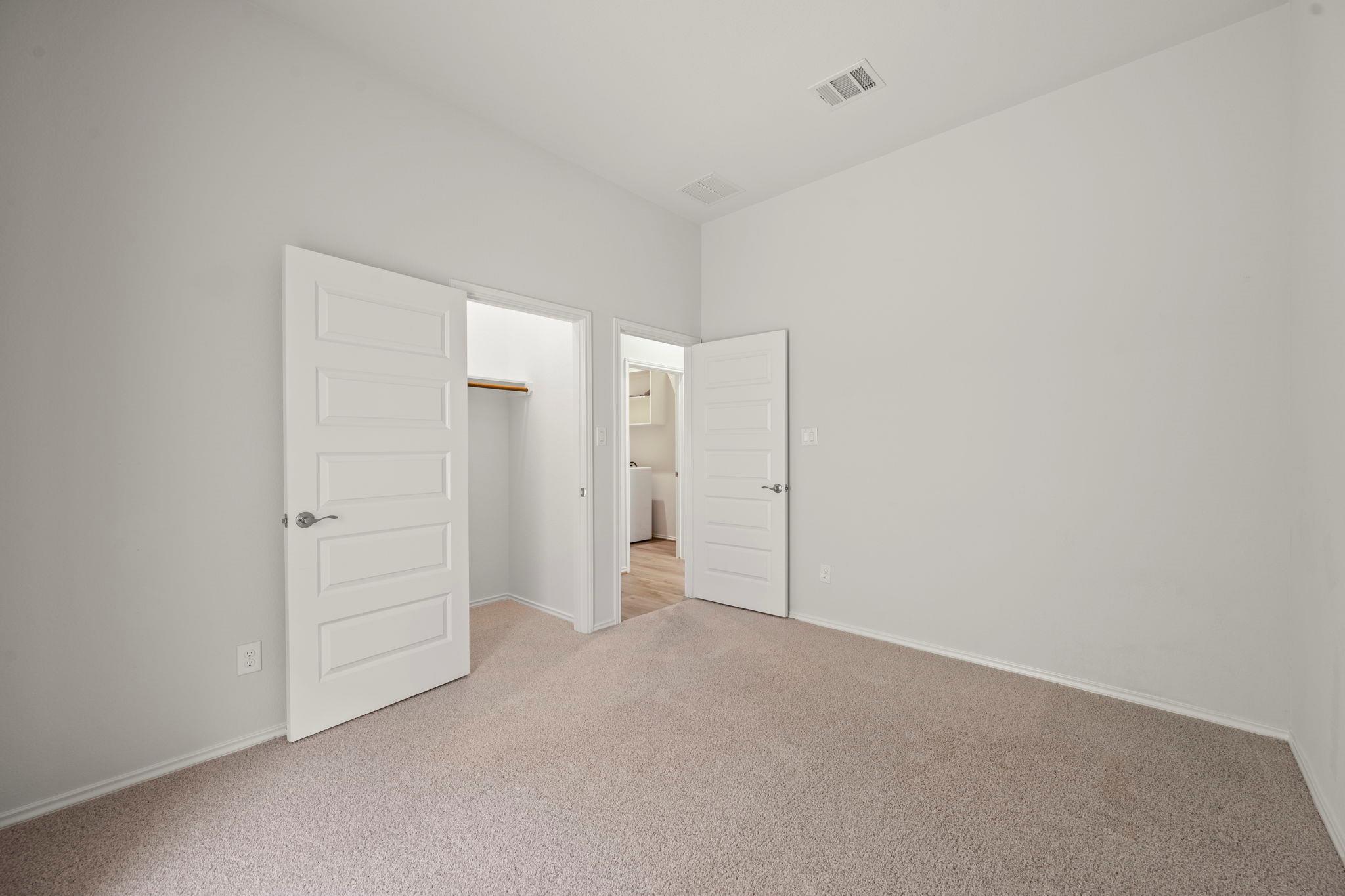 1113 Round Mountain Pass Property Photo 22