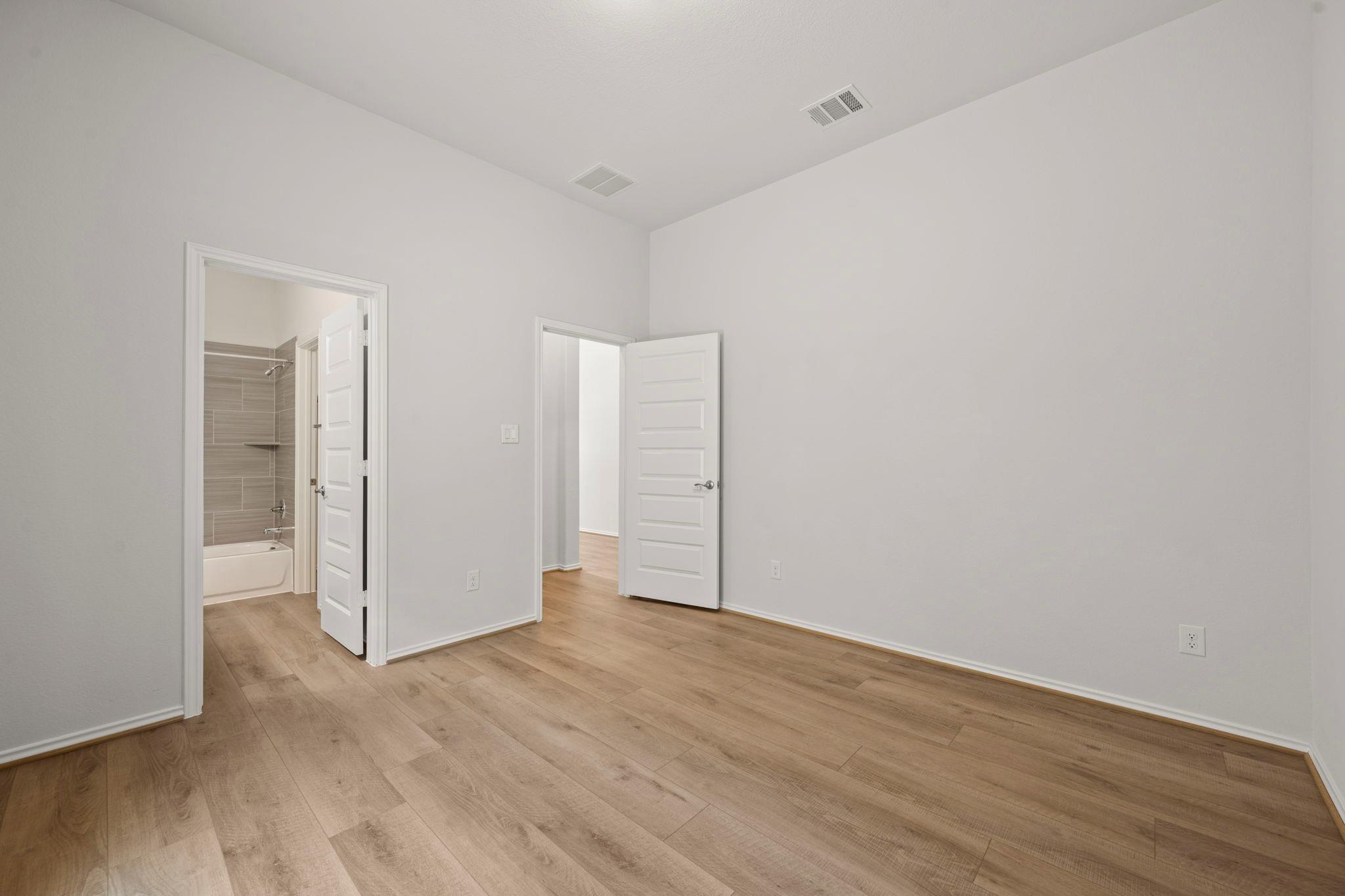1113 Round Mountain Pass Property Photo 28