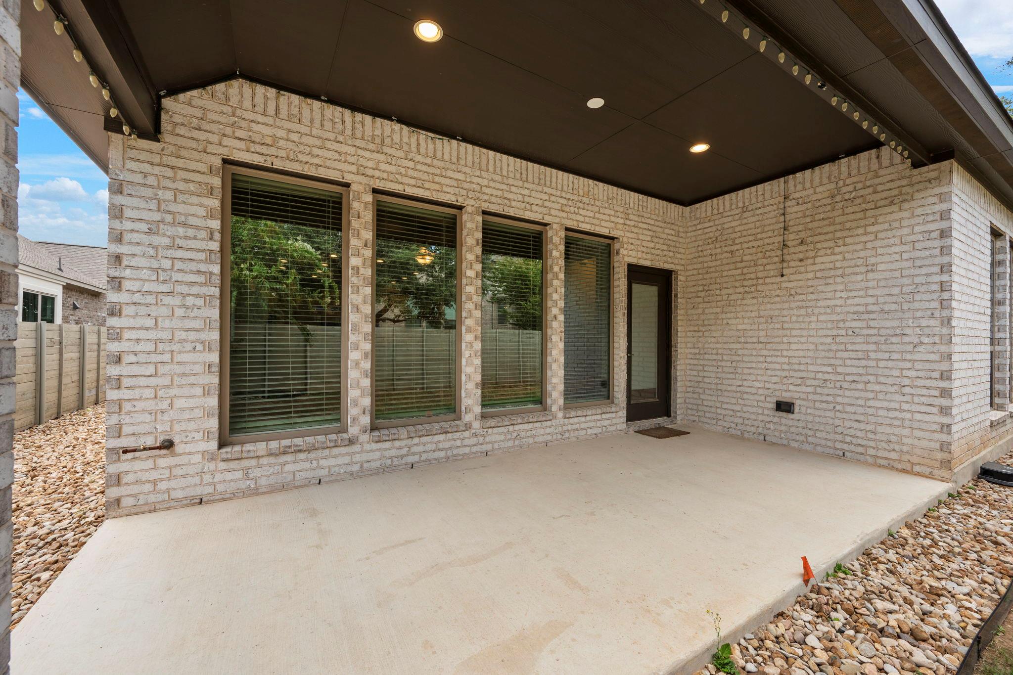 1113 Round Mountain Pass Property Photo 33