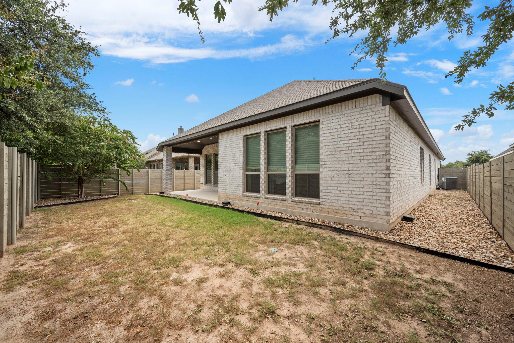 1113 Round Mountain Pass Property Photo 34