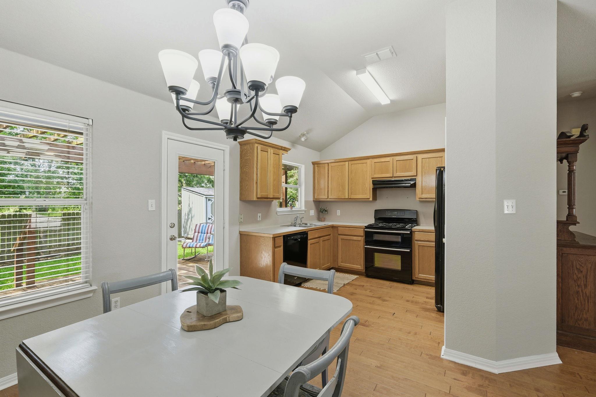 3405 Crystal Cir Property Photo 5
