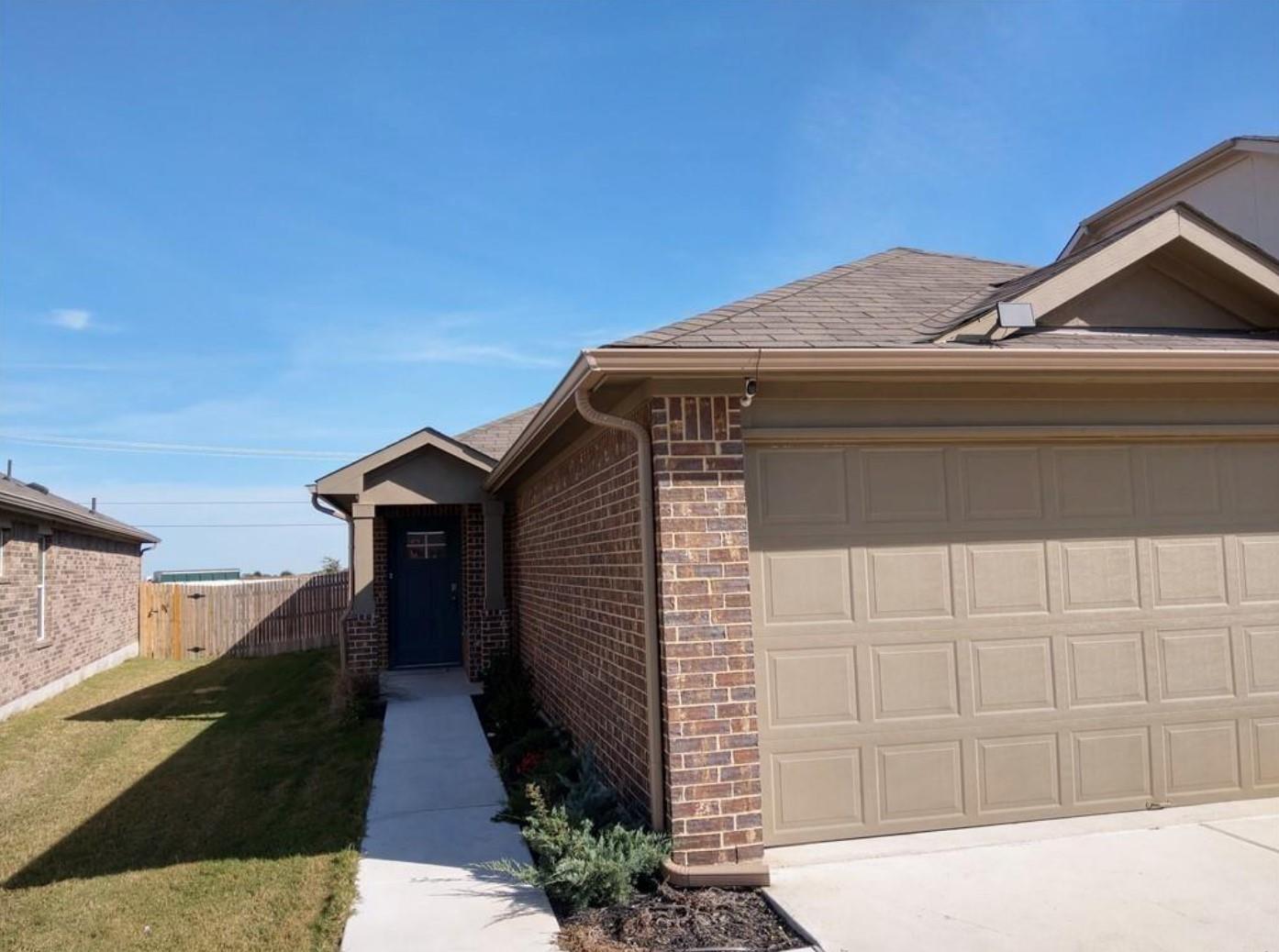 109 Schuster Ct Property Photo 1