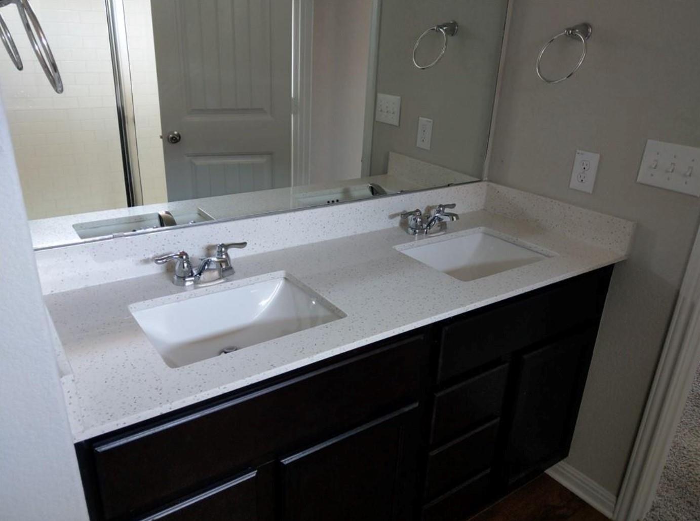 109 Schuster Ct Property Photo 6