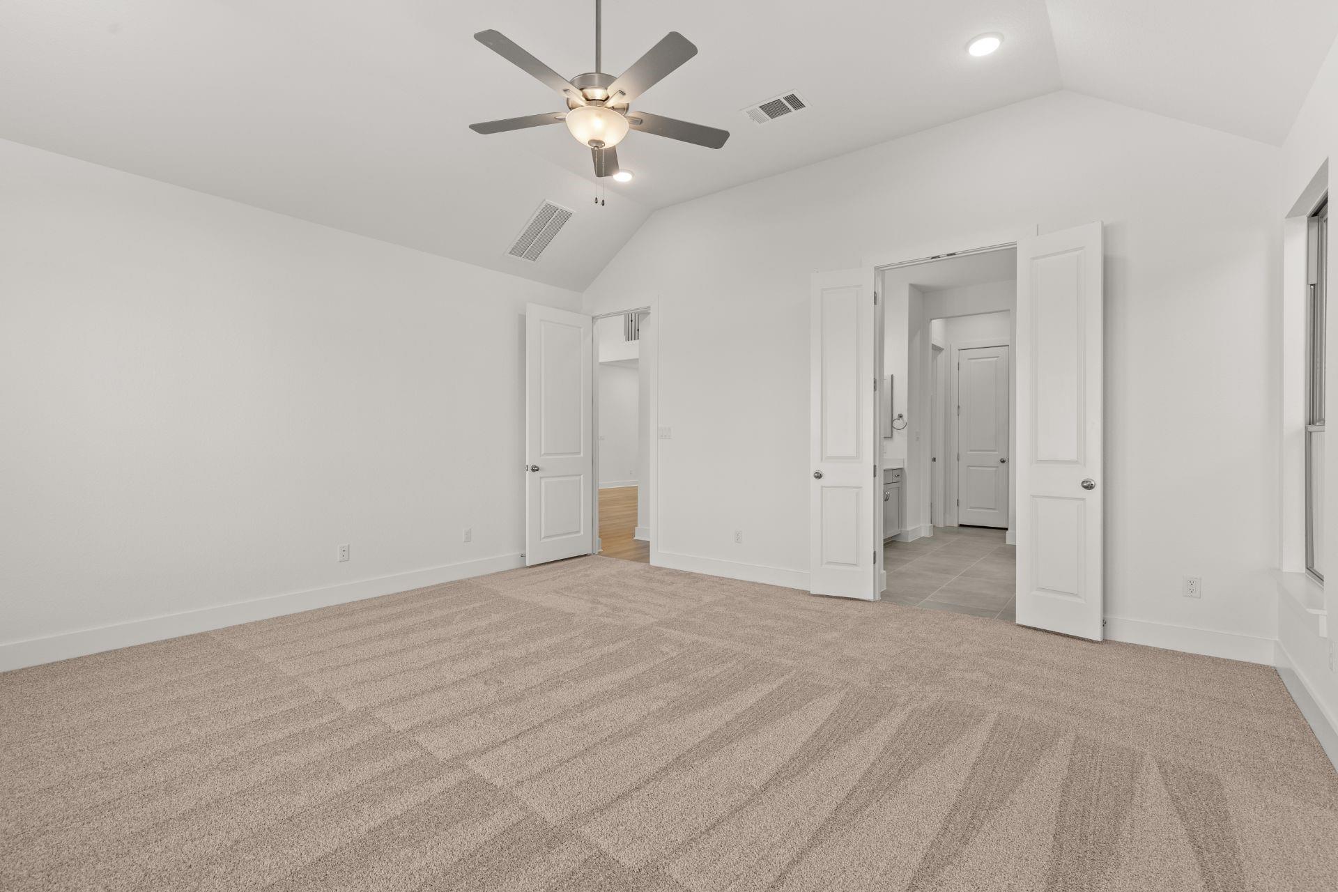 212 Camille St Property Photo 15