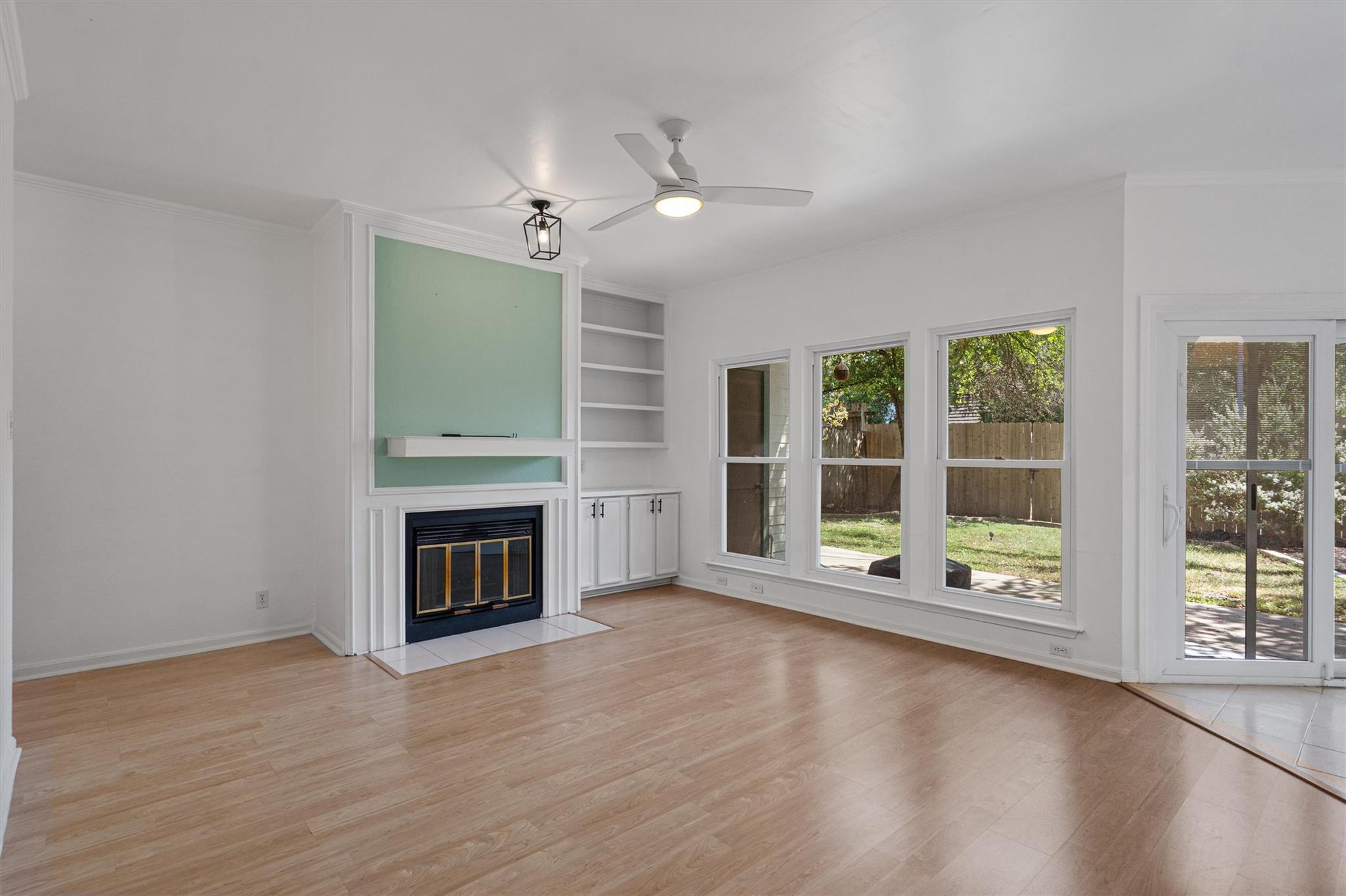 6501 Columbia Oaks Ct #10 Property Photo 6