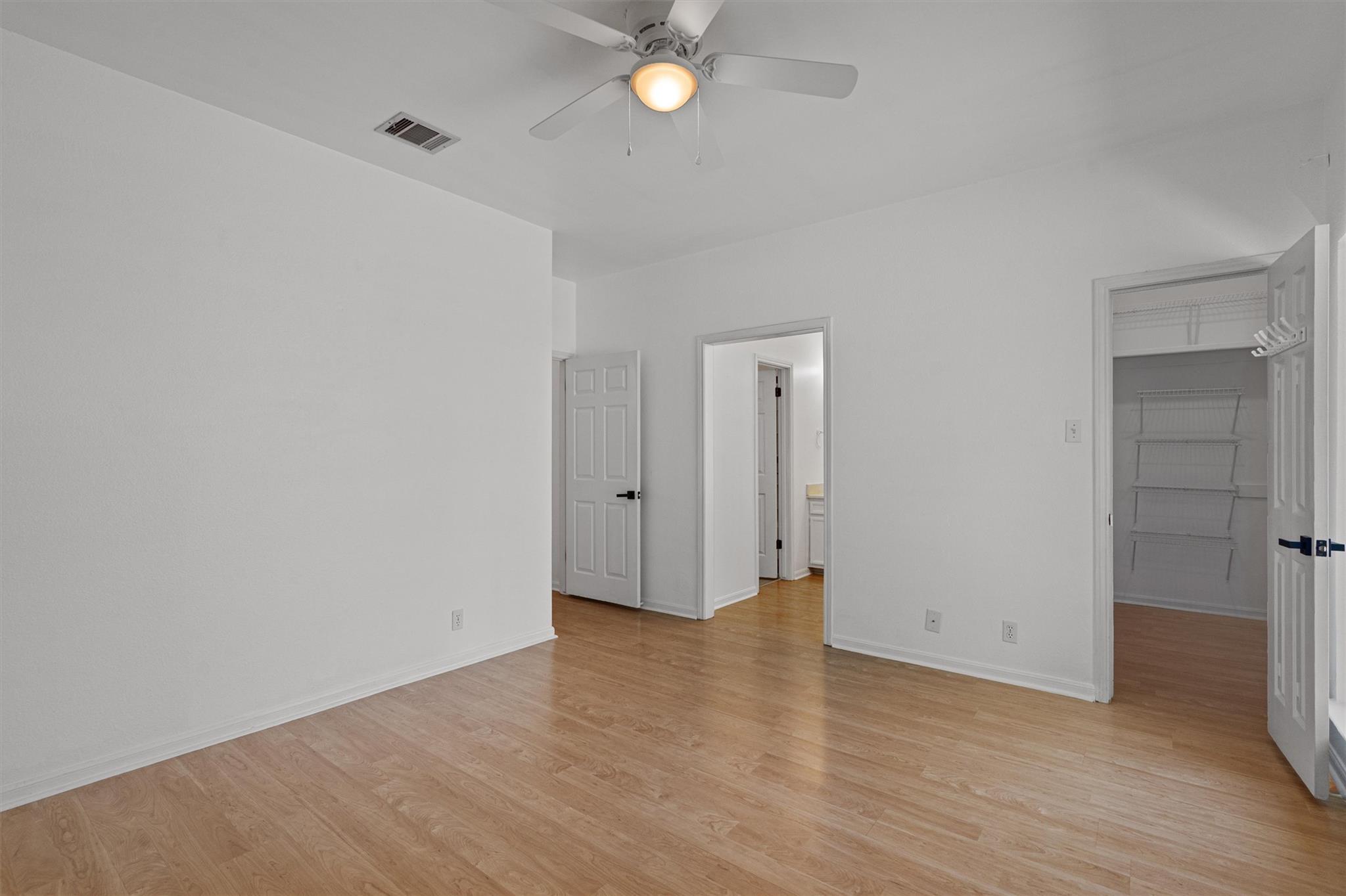 6501 Columbia Oaks Ct #10 Property Photo 14