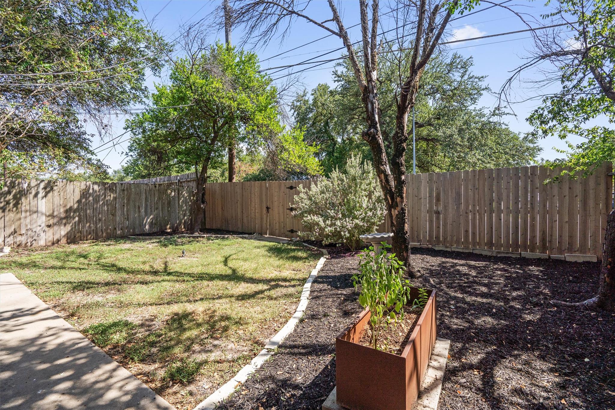 6501 Columbia Oaks Ct #10 Property Photo 19