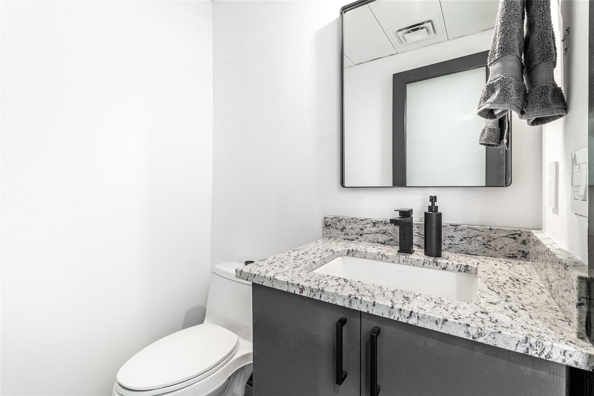 1401 Eva St #206 Property Photo 14