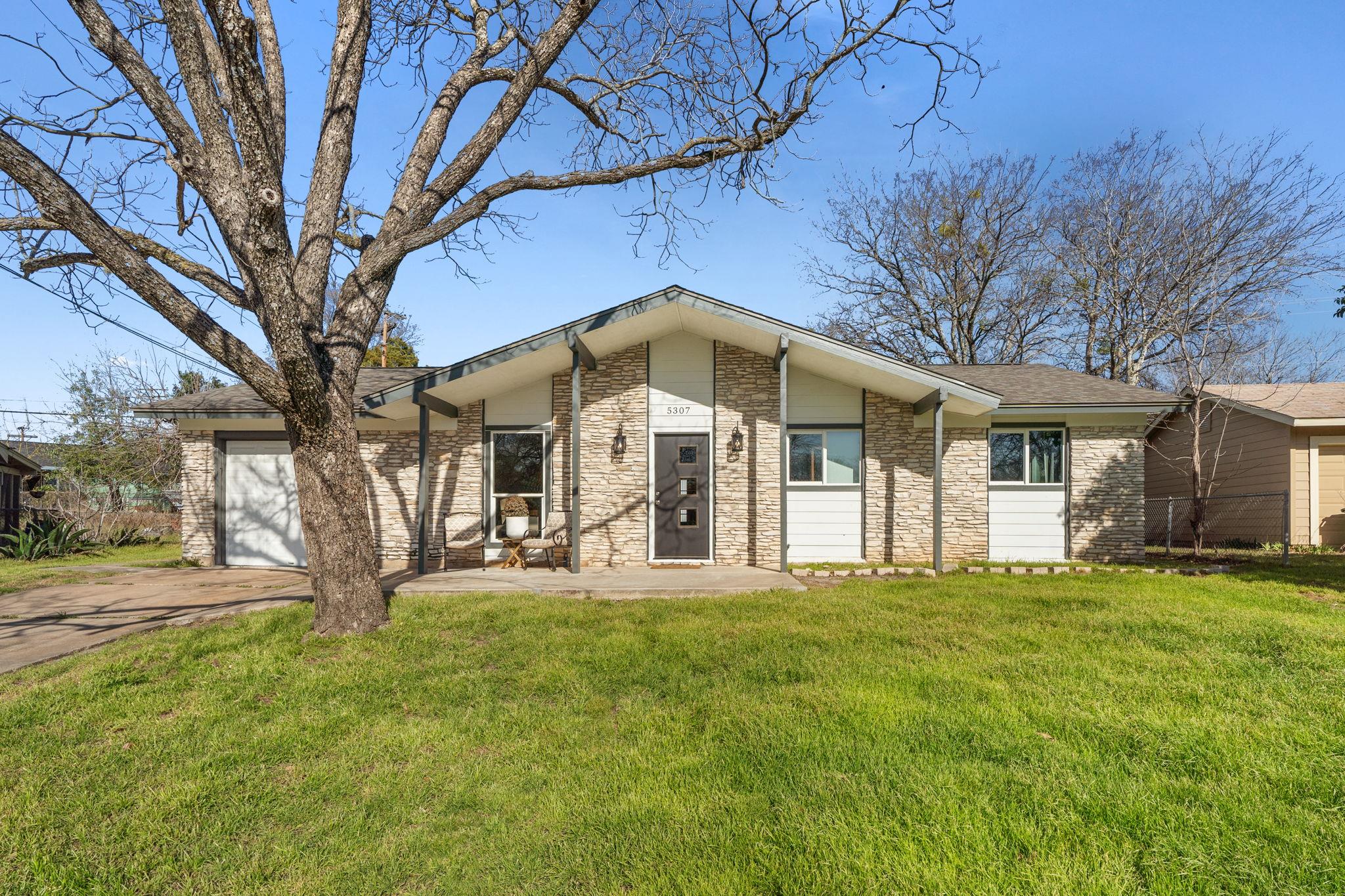 5307 Halmark Dr Property Photo 8
