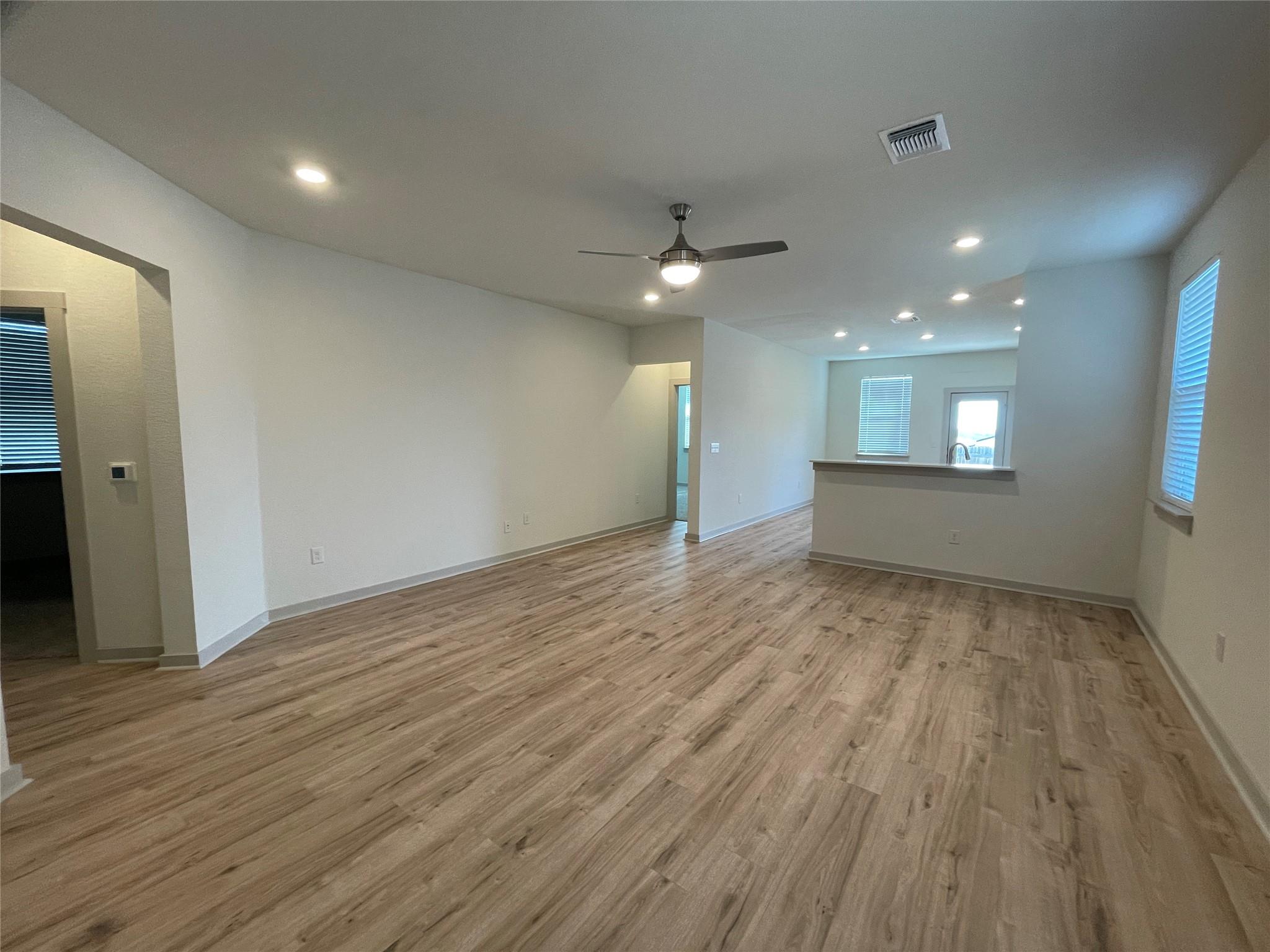 10713 Meris Ln Property Photo 3