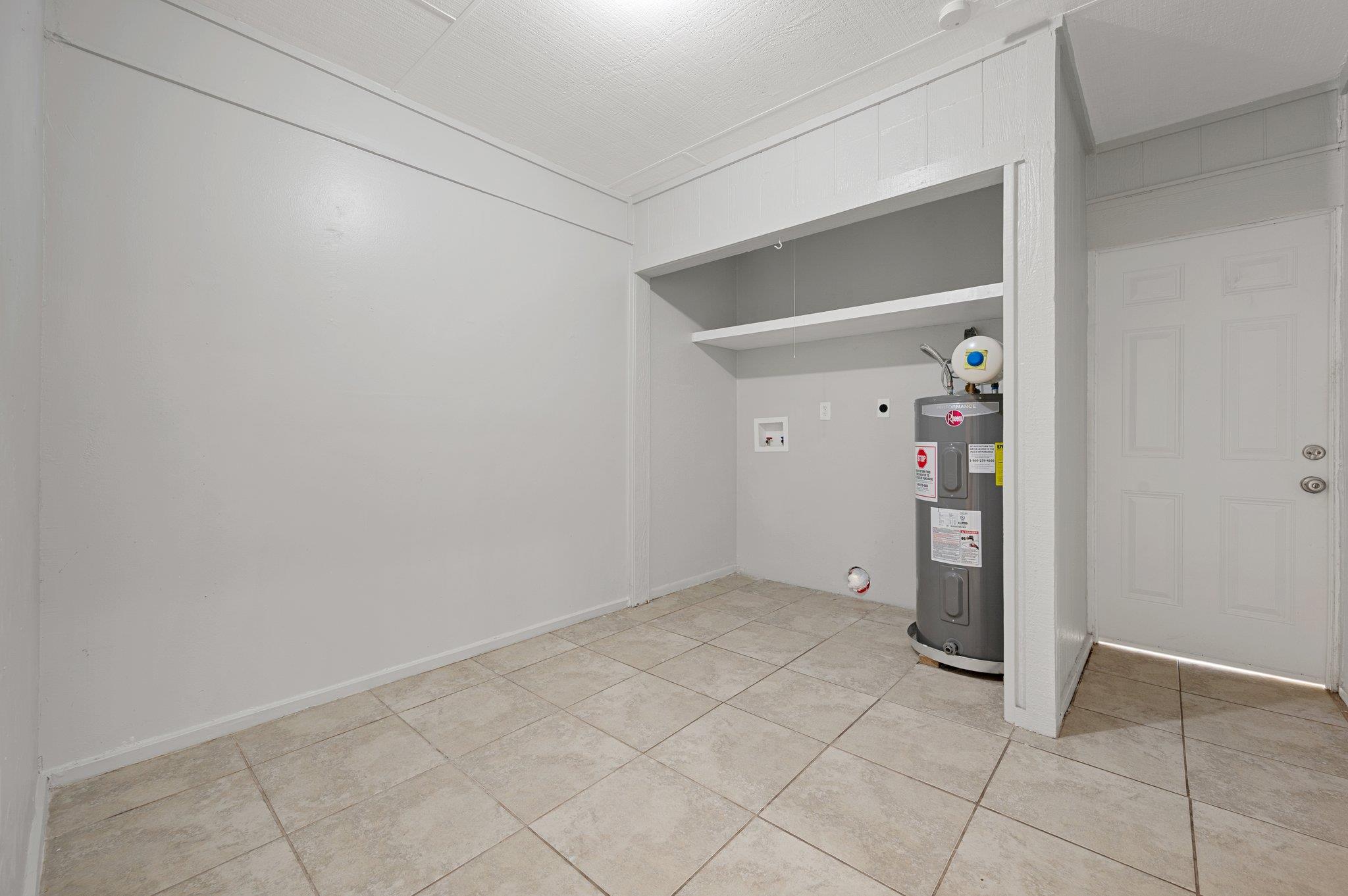1111 Lawson Ln Property Photo 28