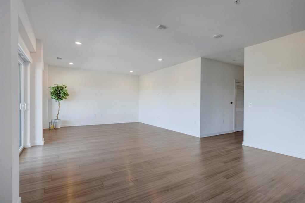 4361 S Congress Ave 505 Property Photo 18