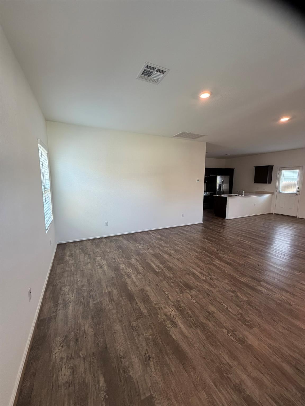 109 High Hill Cv Property Photo 3