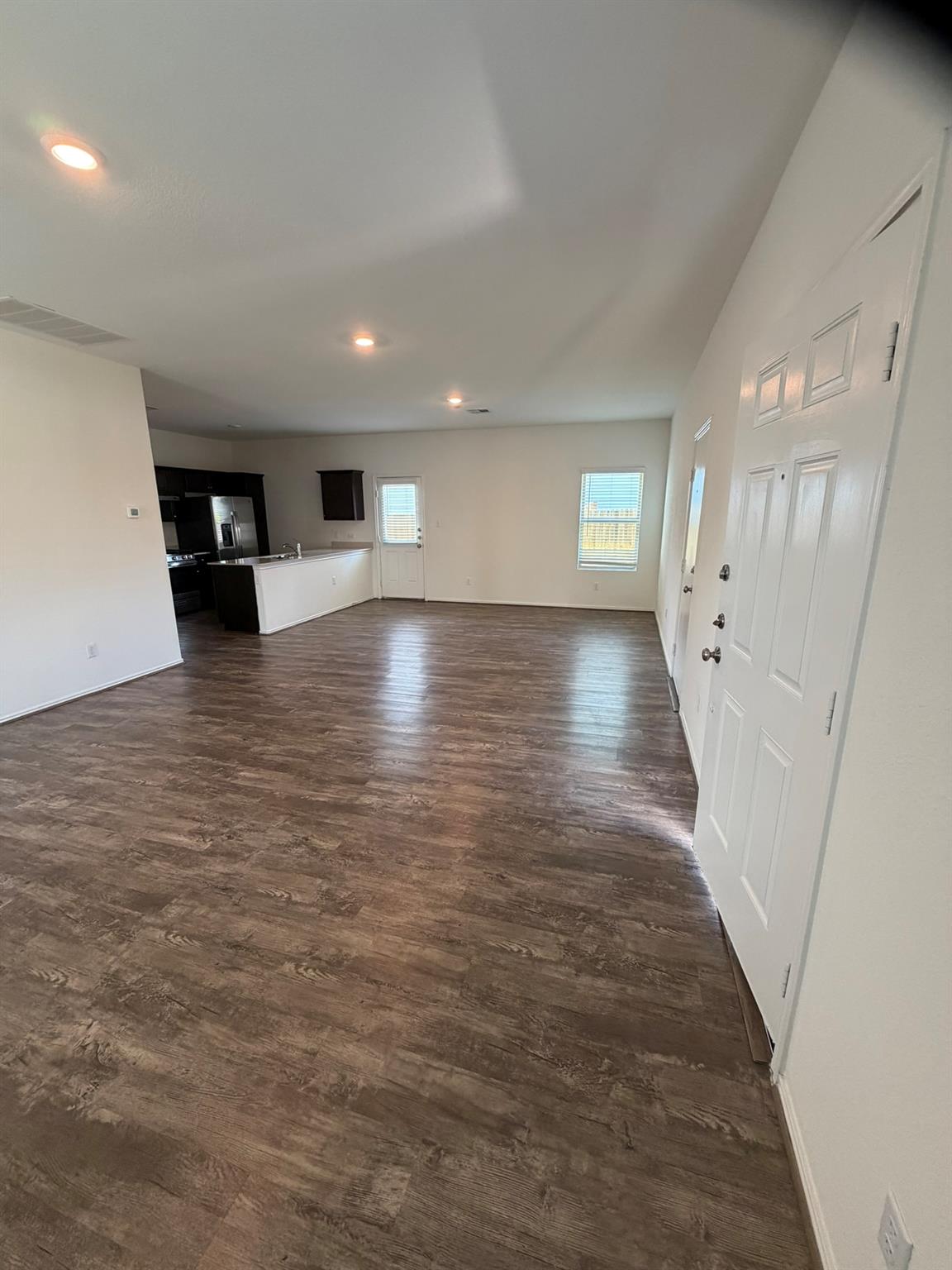 109 High Hill Cv Property Photo 4