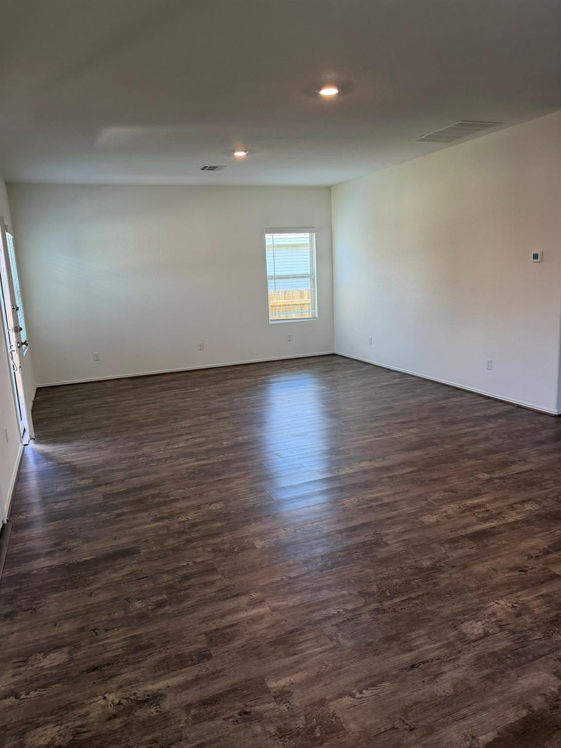 109 High Hill Cv Property Photo 6