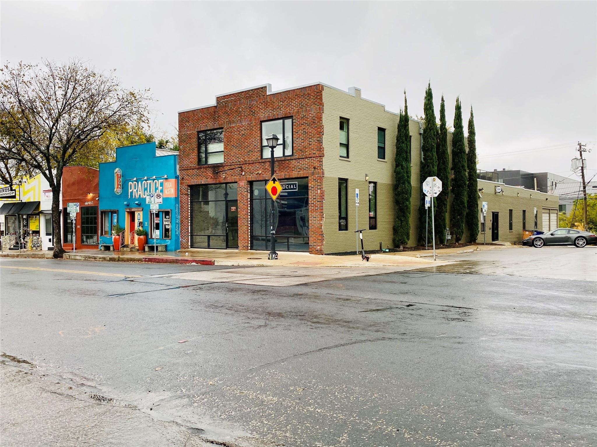 1101 E 6th St #c Property Photo 3