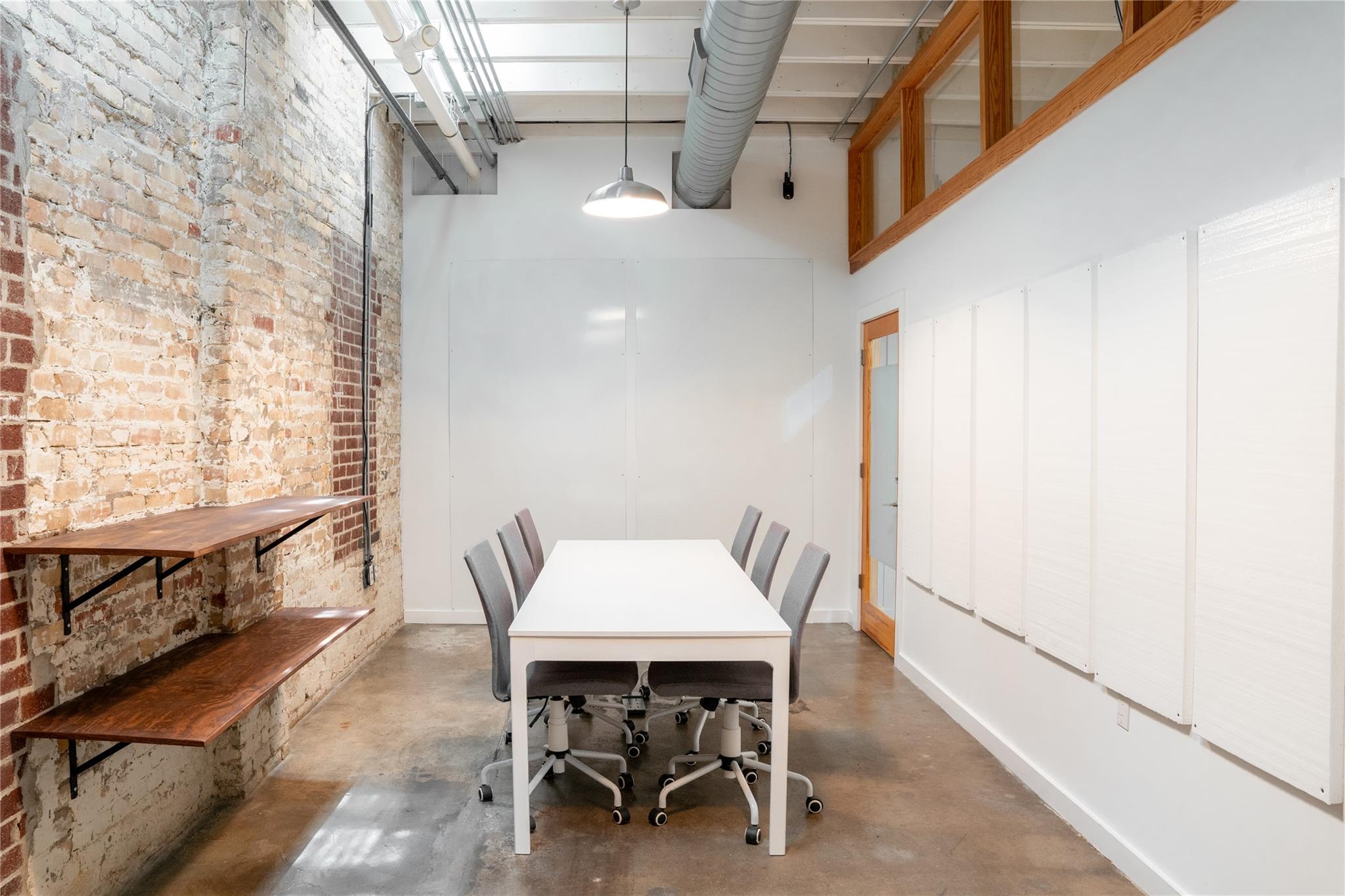 1101 E 6th St #c Property Photo 4