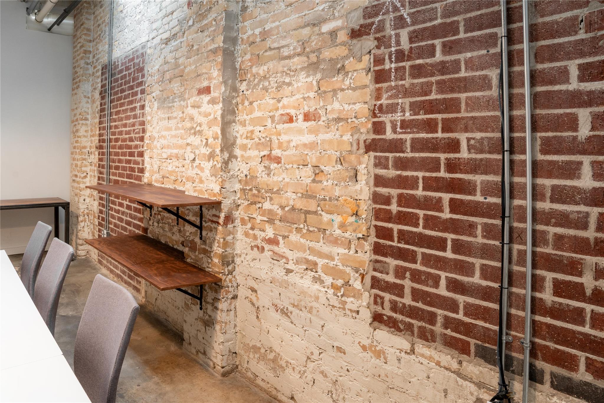 1101 E 6th St #c Property Photo 6