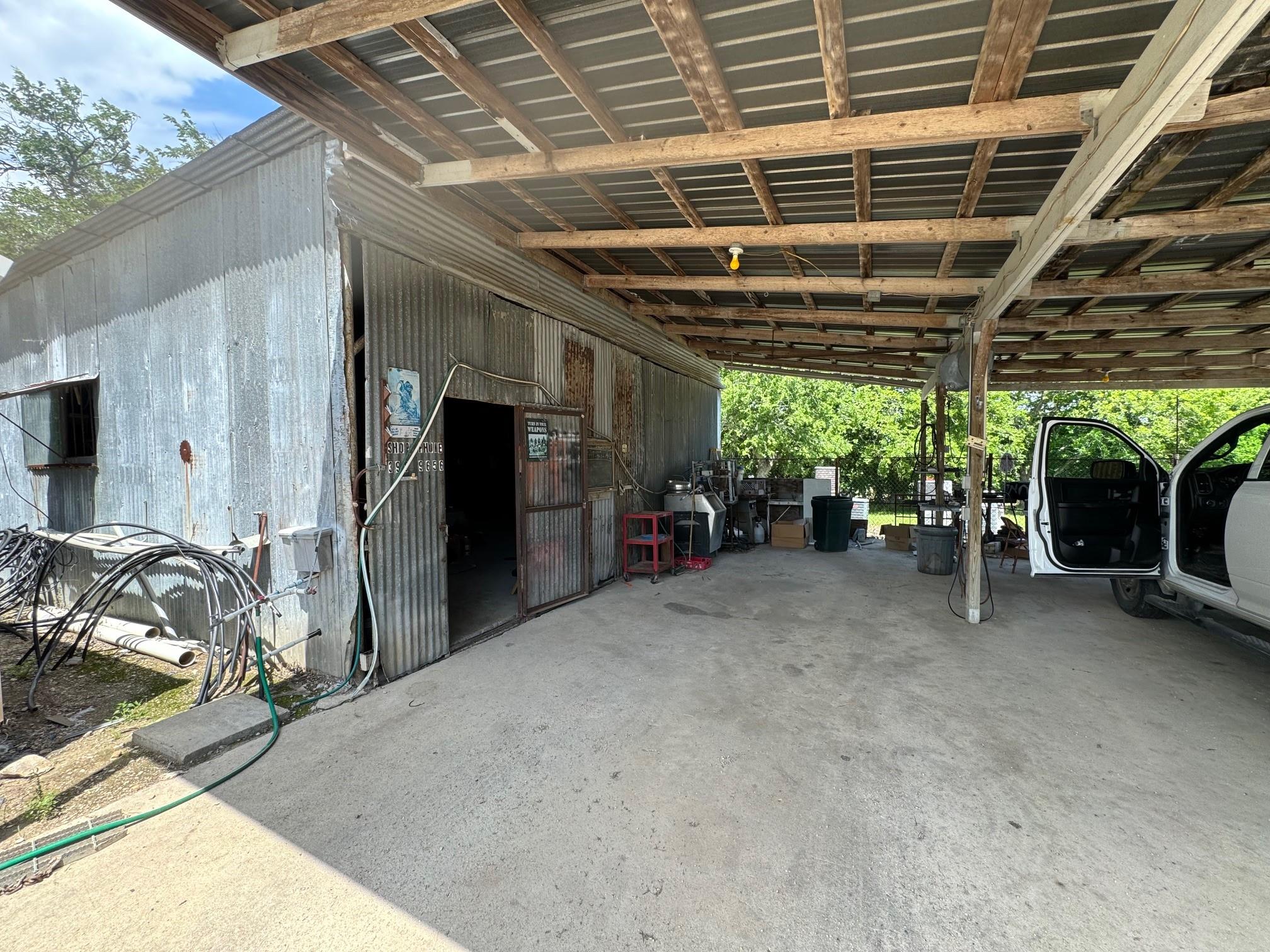 1620 N Pecos St N Property Photo 4