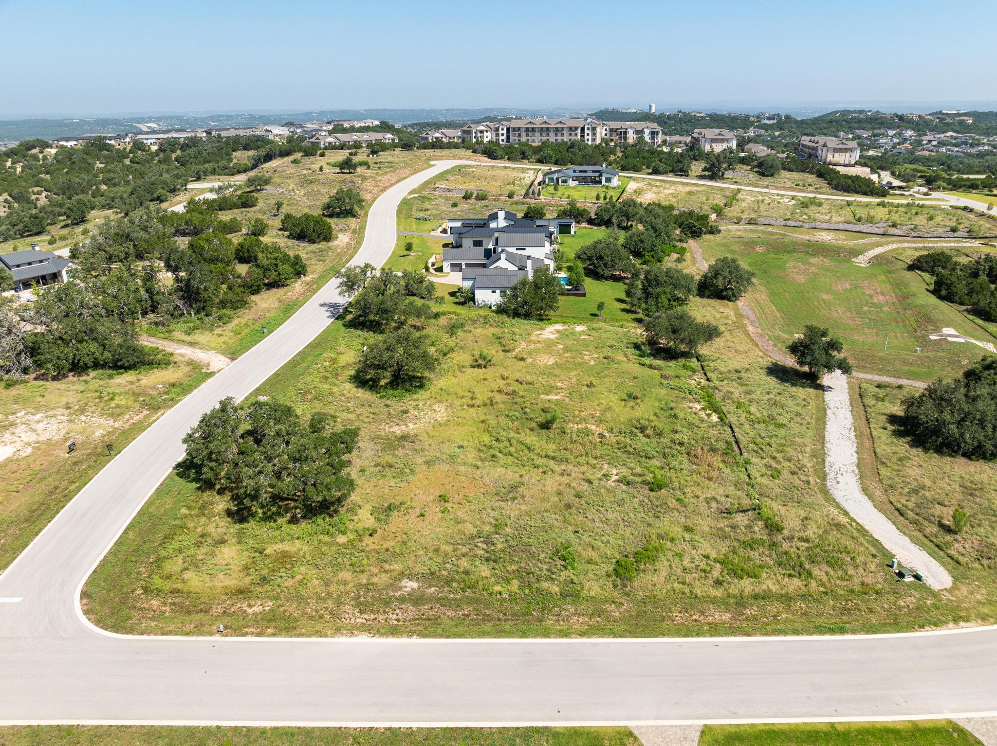 5813 Twin Peaks Trce Property Photo 7