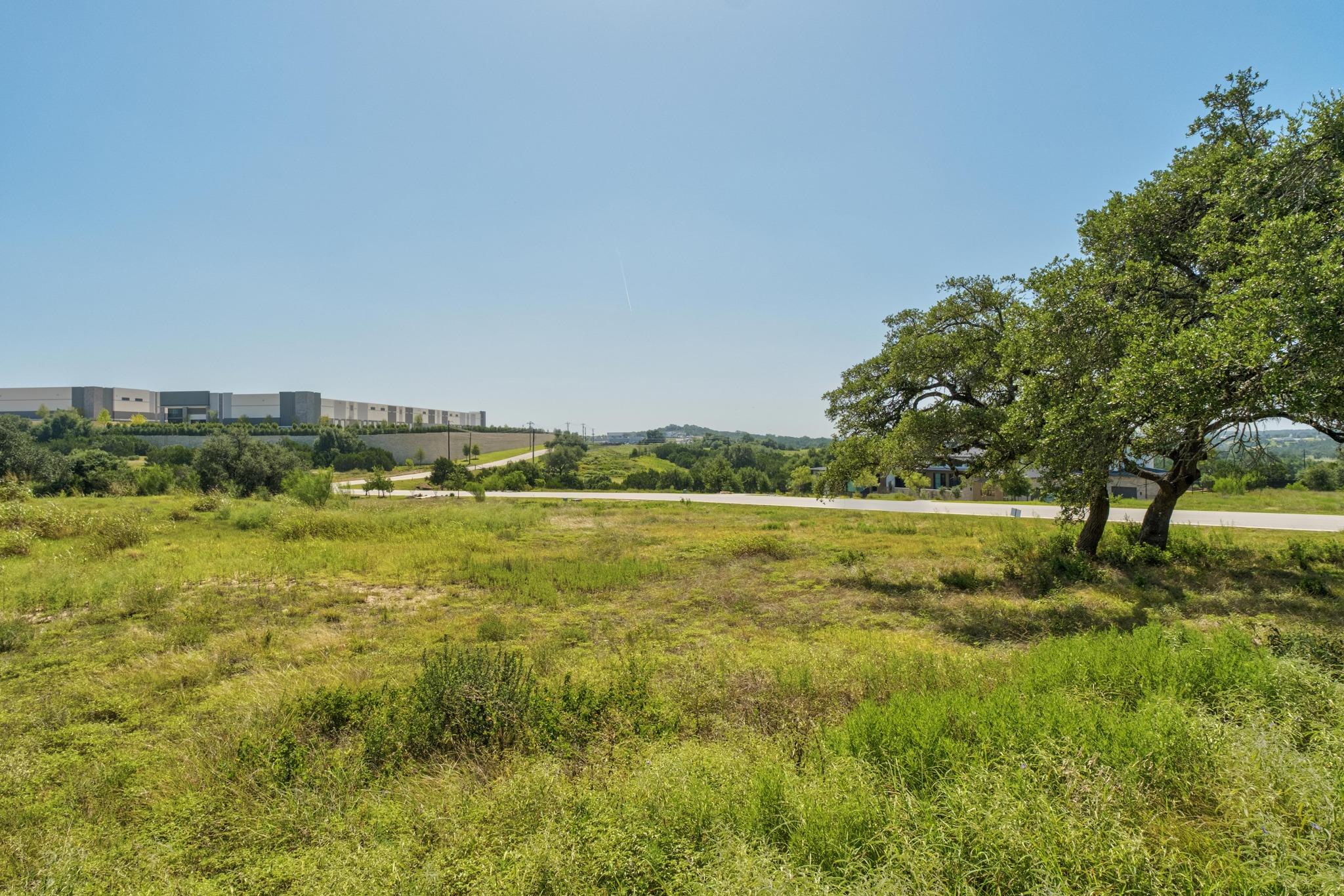 5813 Twin Peaks Trce Property Photo 11