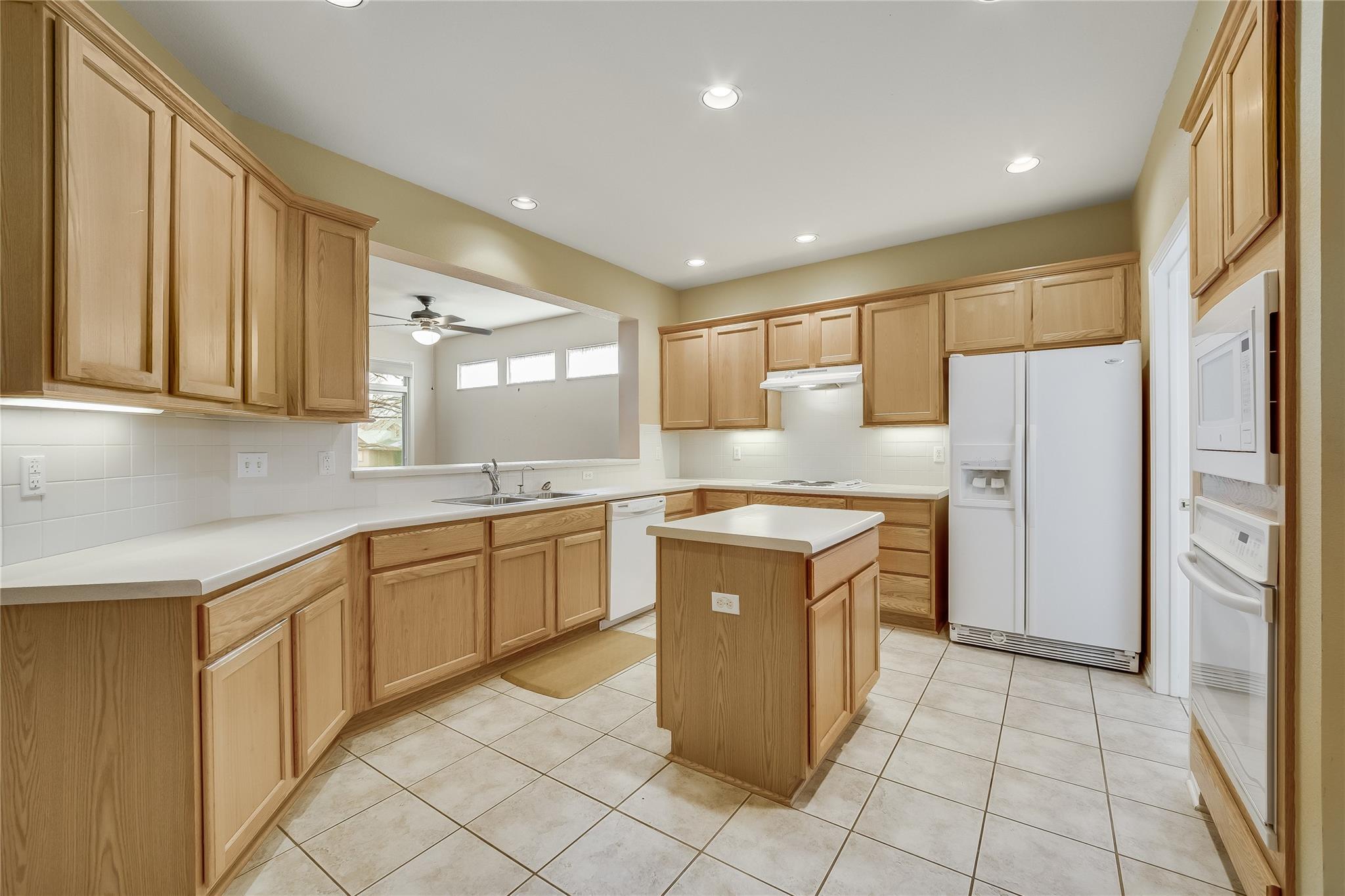 100 Bluestem Dr Property Photo 10