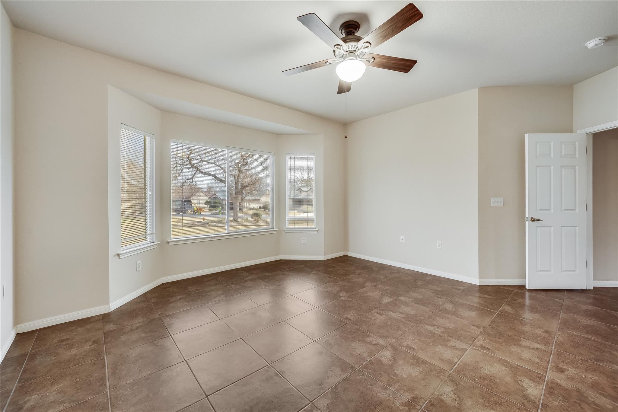 100 Bluestem Dr Property Photo 17