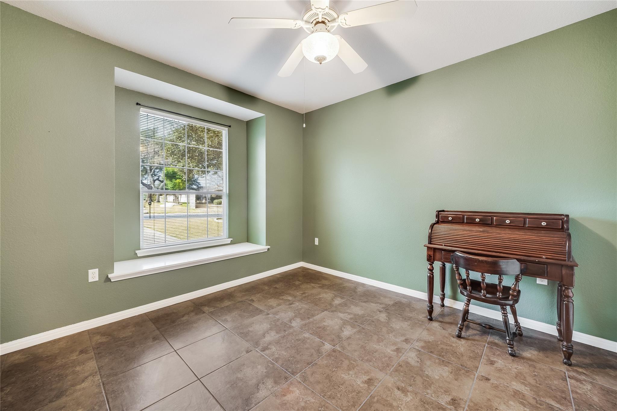 100 Bluestem Dr Property Photo 18