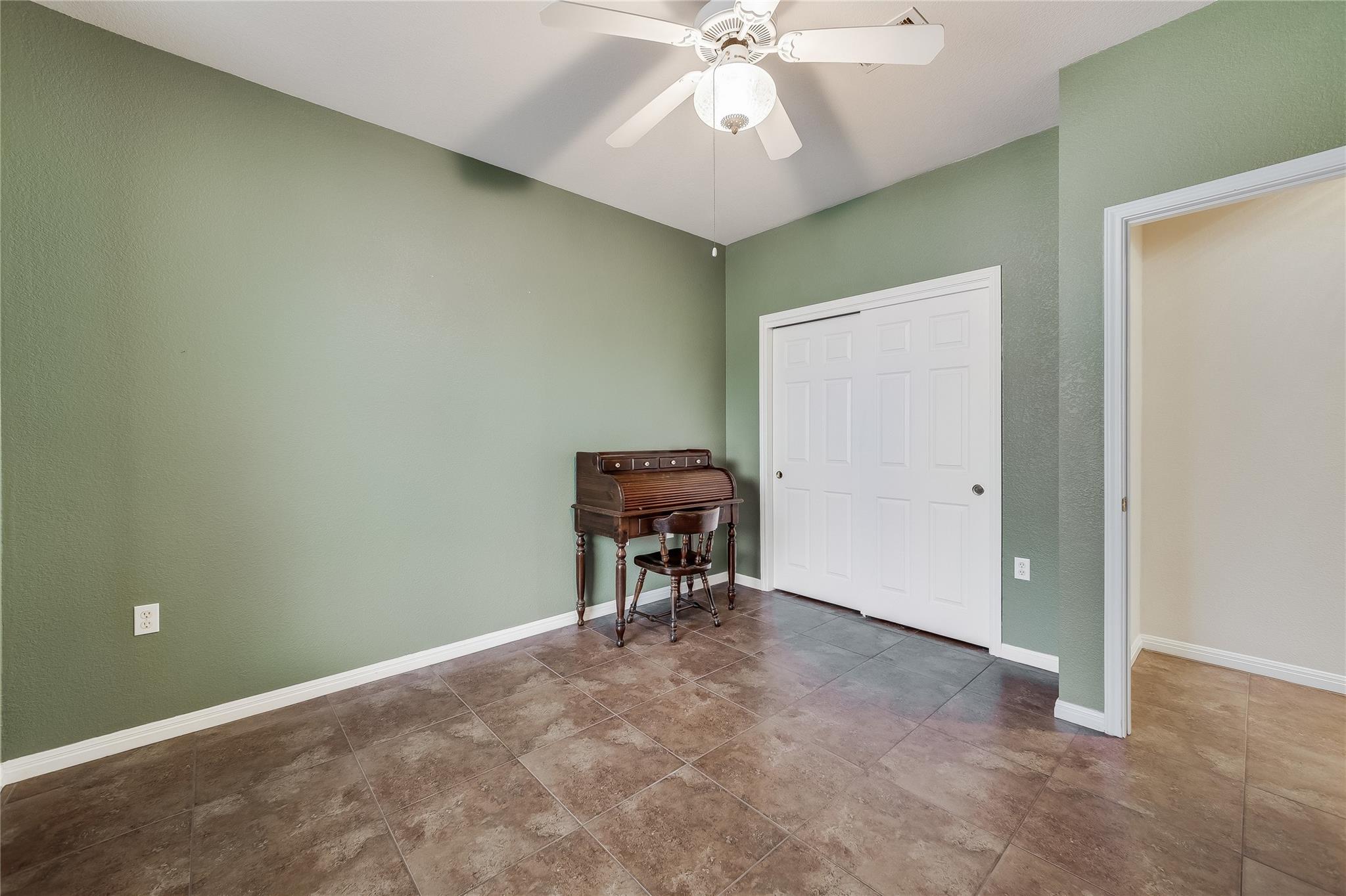 100 Bluestem Dr Property Photo 19