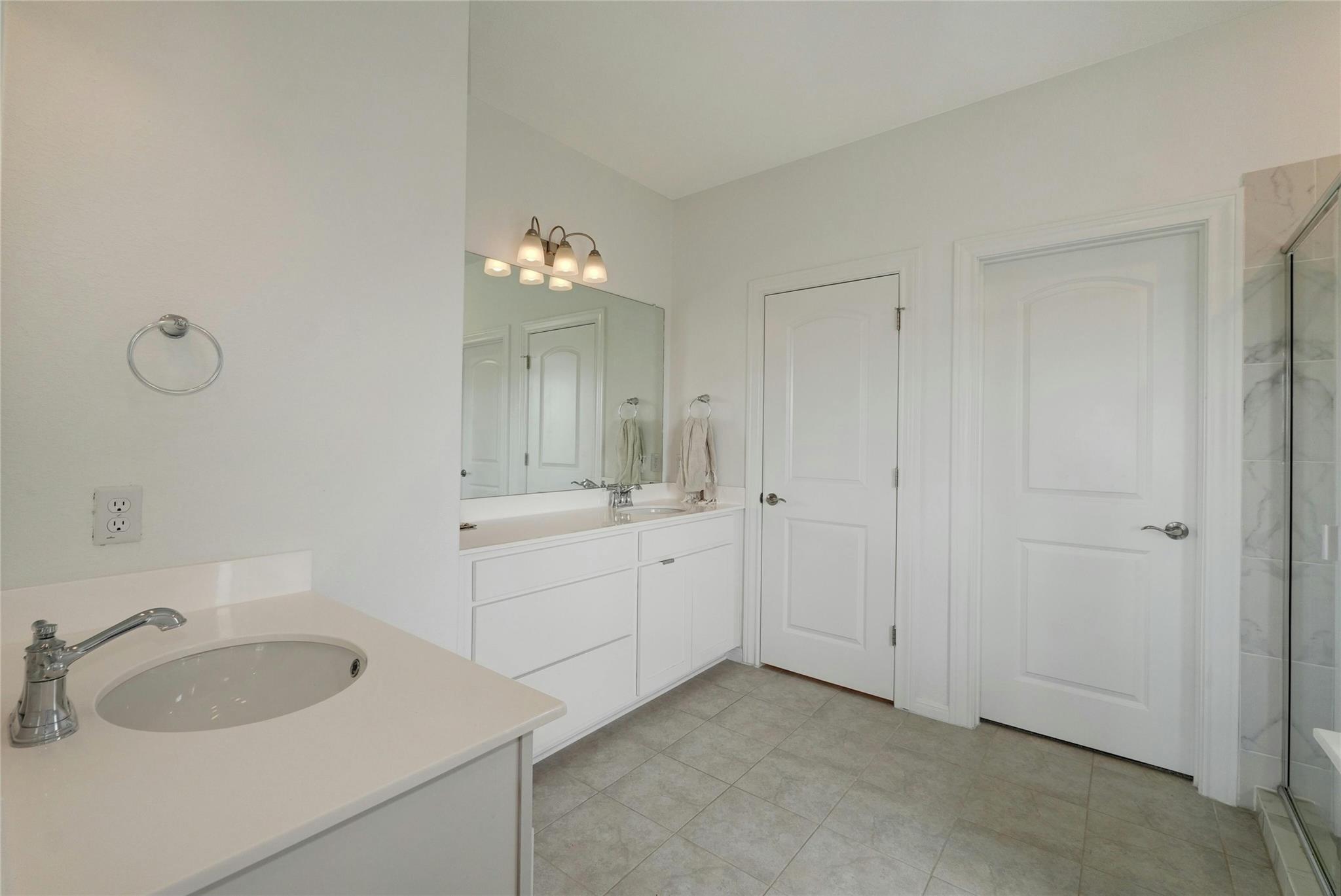 401 Georgia Lace Trl Property Photo 27