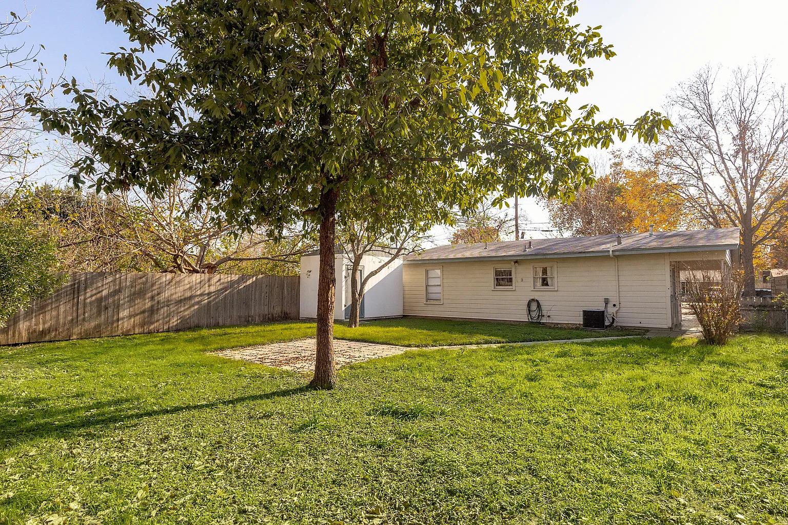 3312 Bengston St Property Photo 10